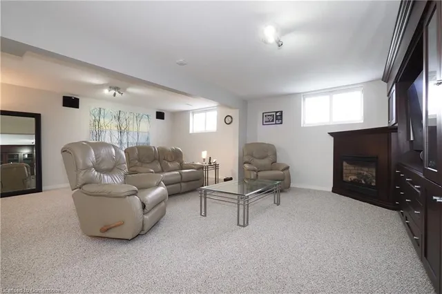 Additional property image - 211 Misty Crt