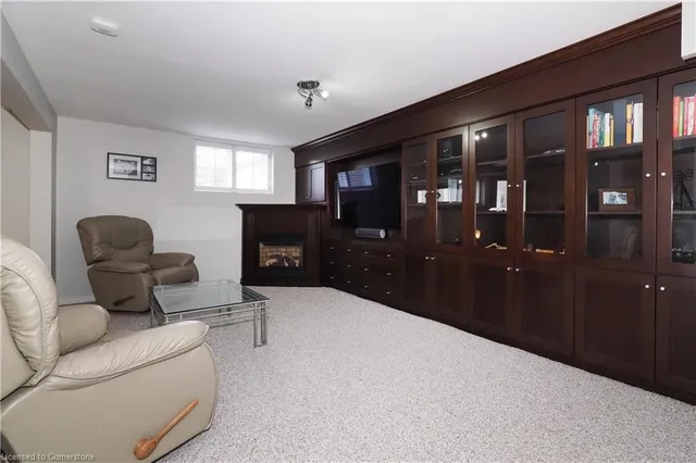 Additional property image - 211 Misty Crt