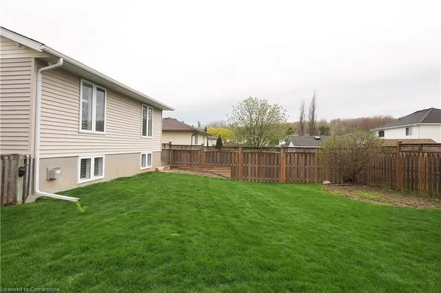 Additional property image - 211 Misty Crt