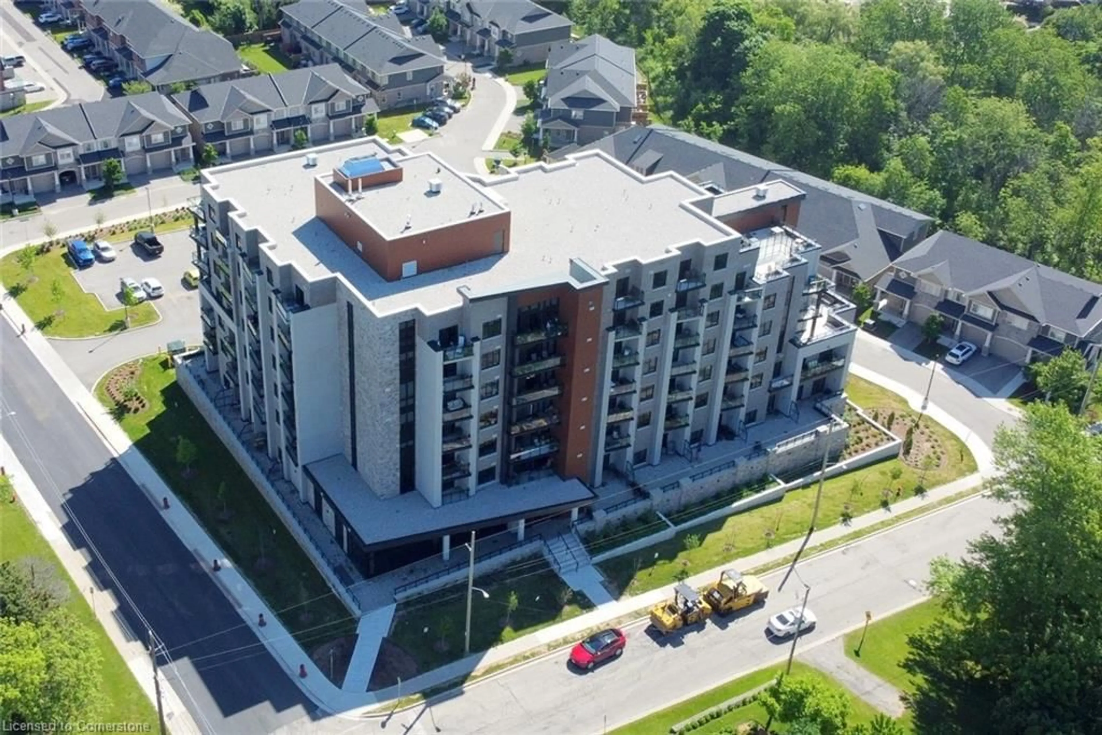 A pic from outside/outdoor area/front of a property/back of a property/a pic from drone, building for 30 Hamilton St #106, Waterdown Ontario L8B 0G3