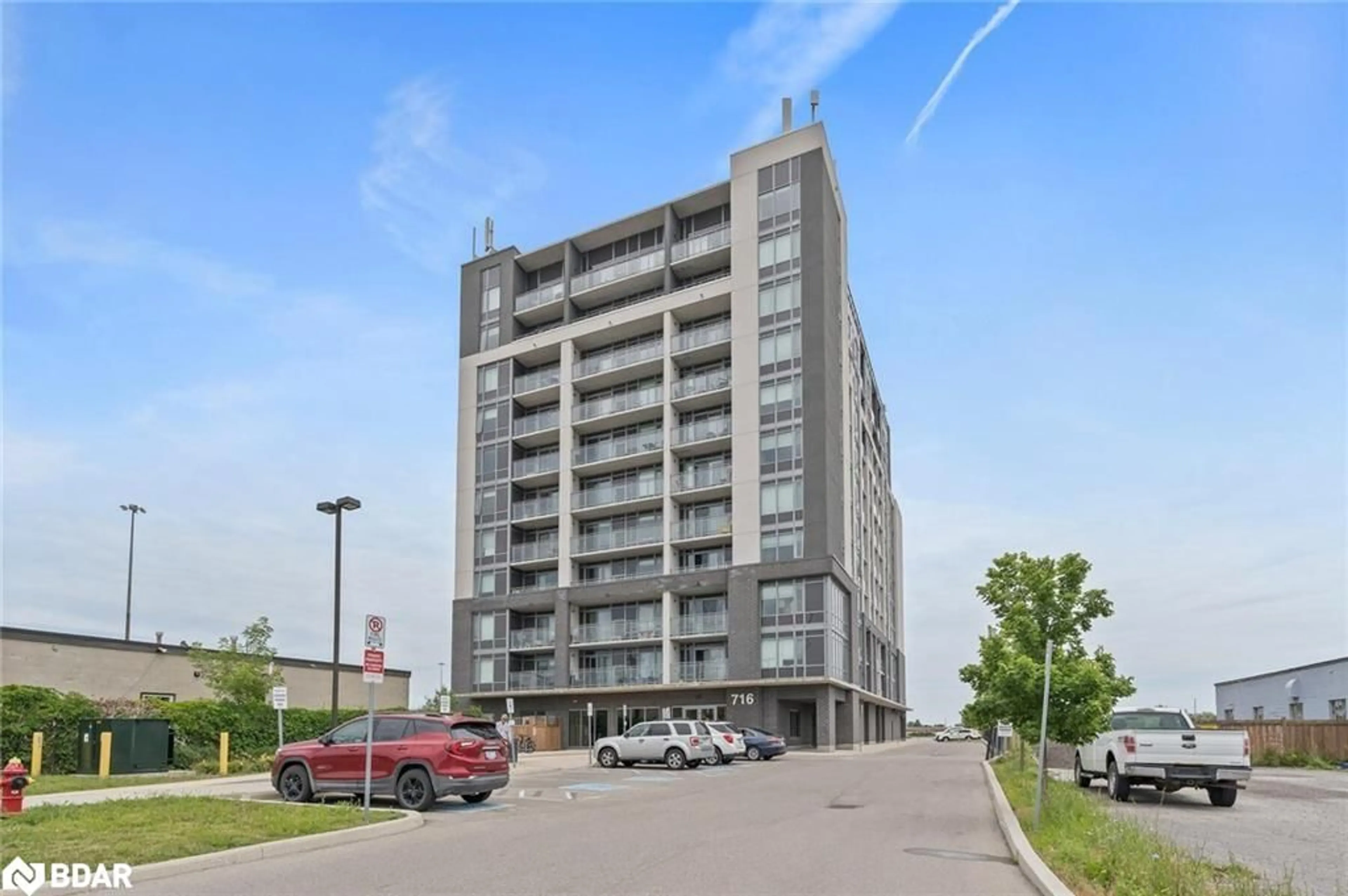 Indoor foyer for 716 Main St #207, Halton Ontario L9T 9L9