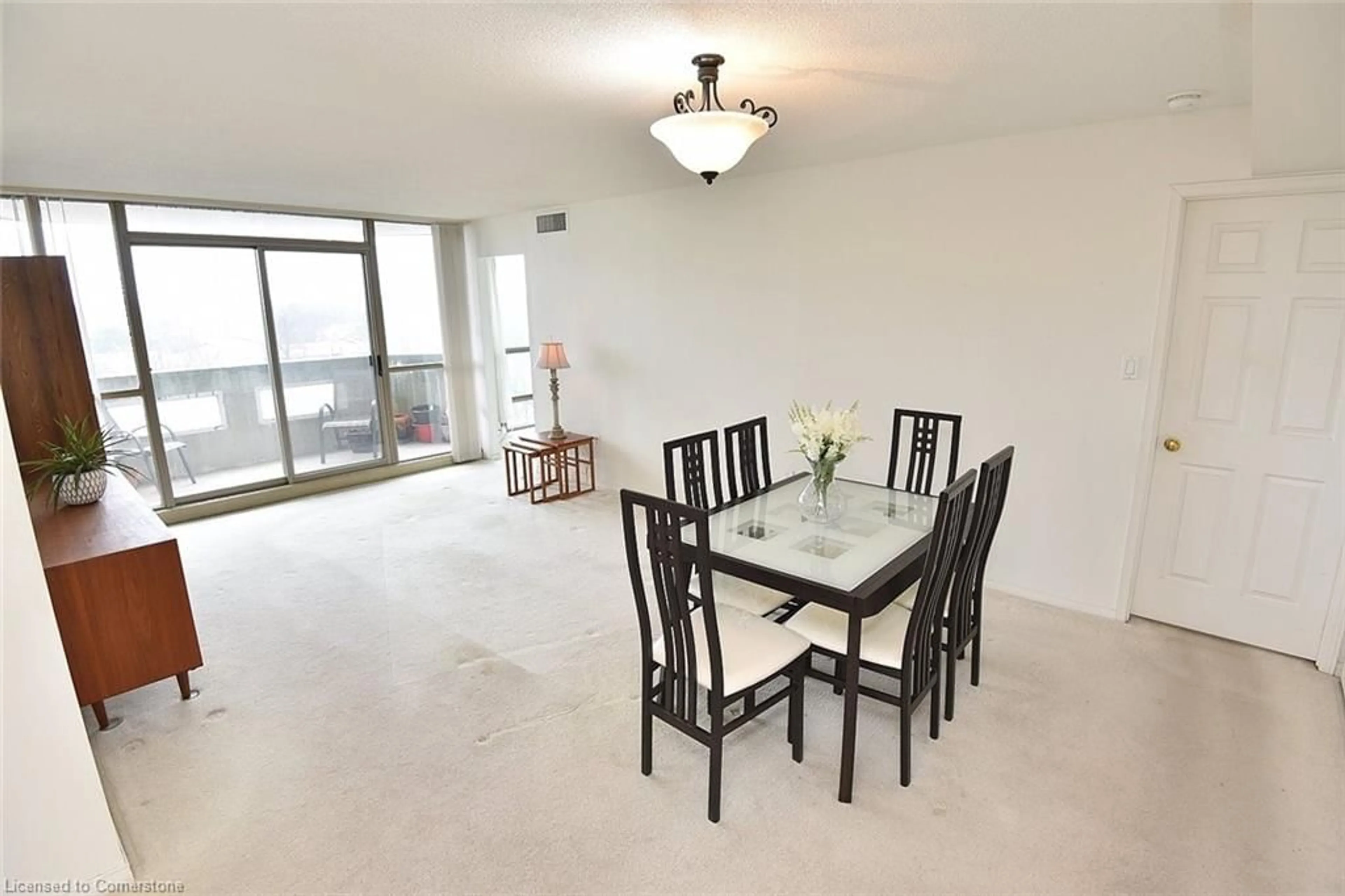 Dining room, unknown for 5080 Pinedale Ave #609, Burlington Ontario L7L 5V7