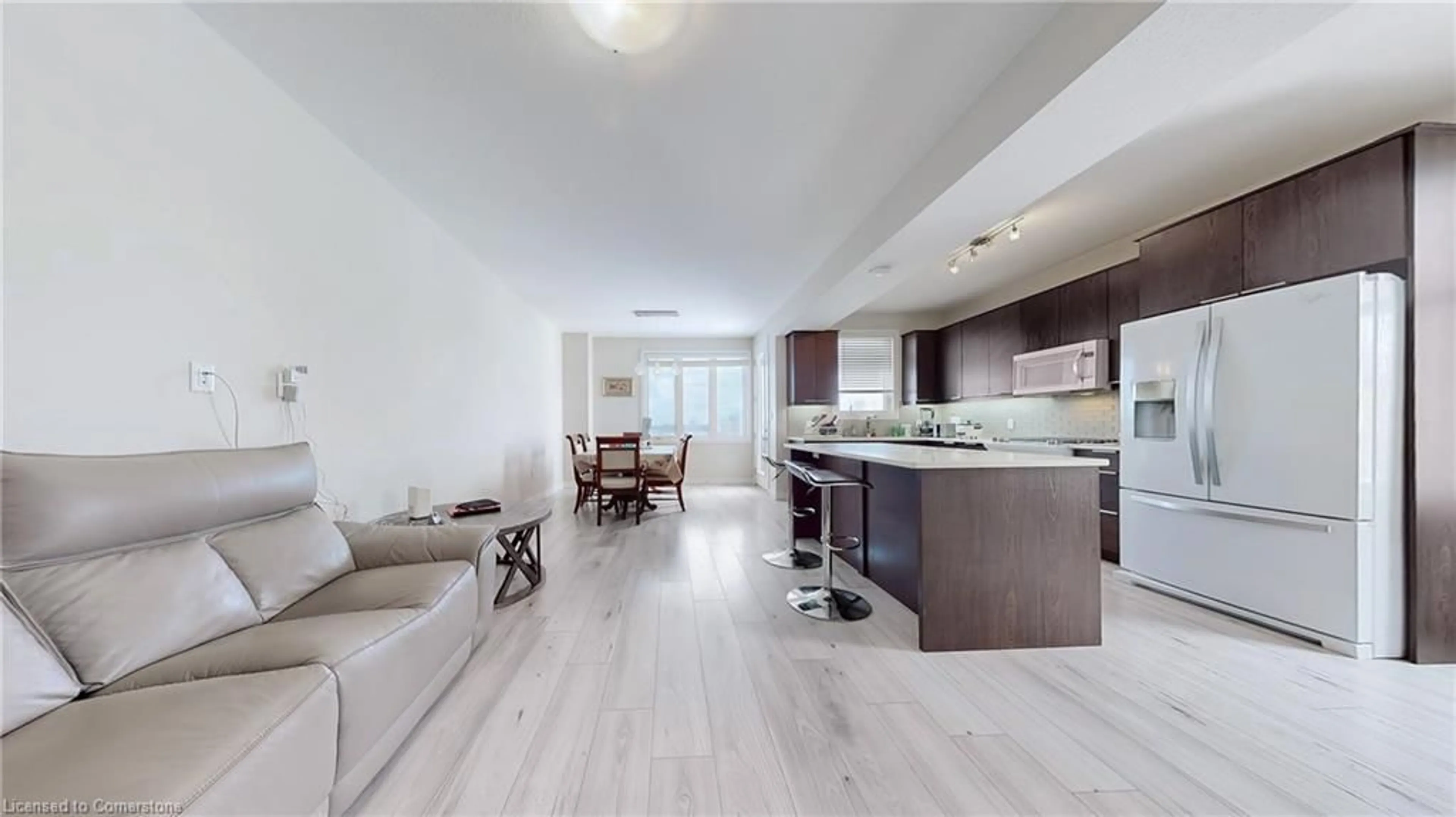 Open concept kitchen, unknown for 997 West Village Sq, London Ontario N6H 0J7