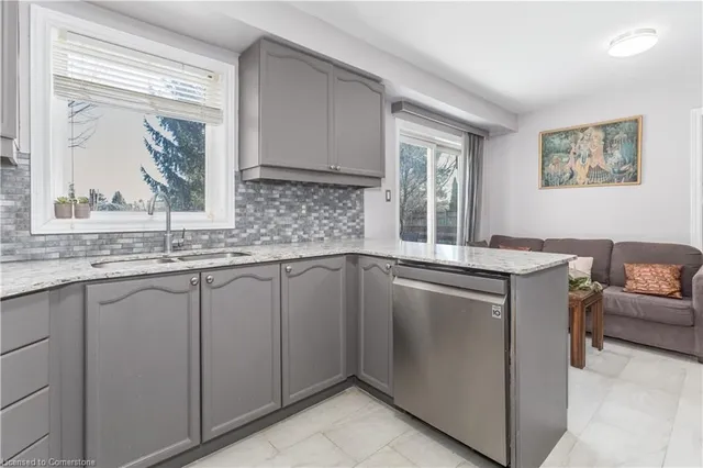 Additional property image - 47 Heathfield Cres