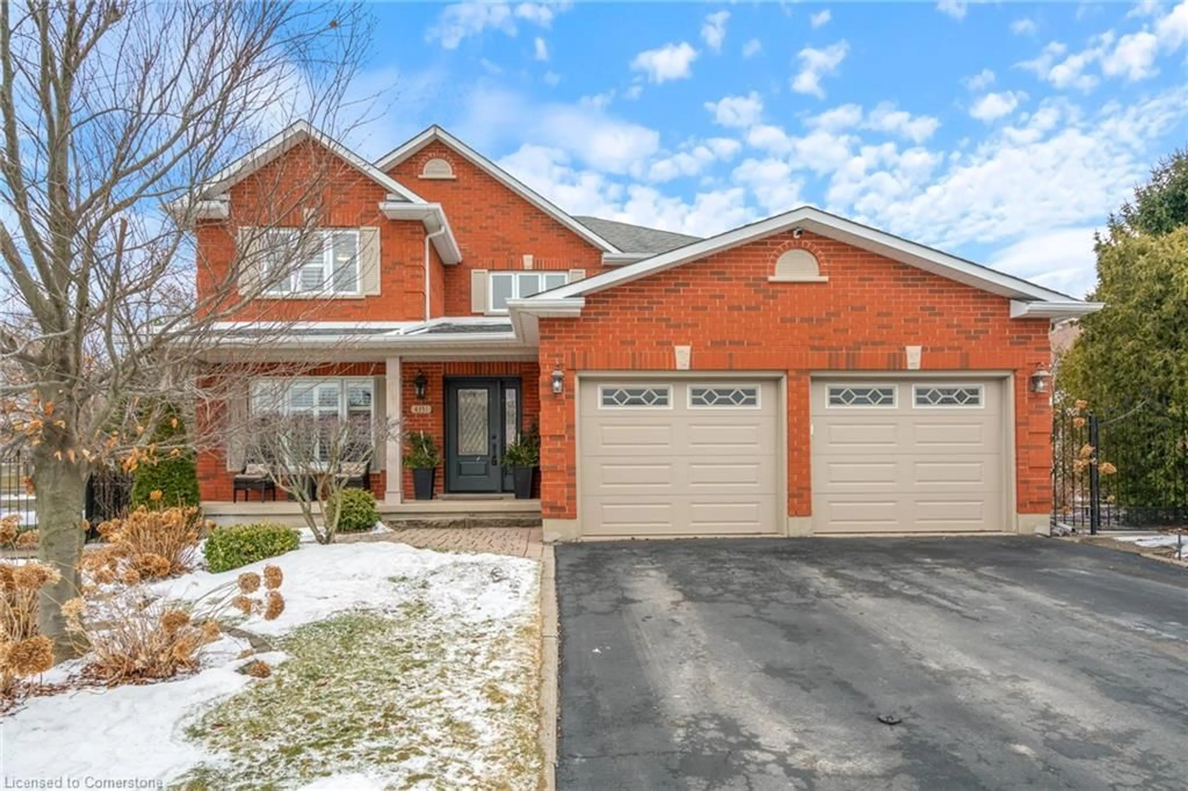 Home with brick exterior material, street for 4351 Tamarac Ave, Beamsville Ontario L0R 1B8