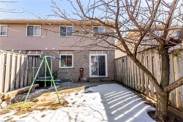 Additional property image - 610 Barton St Unit 16