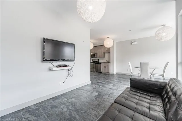 Additional property image - 1 Victoria St Unit 811