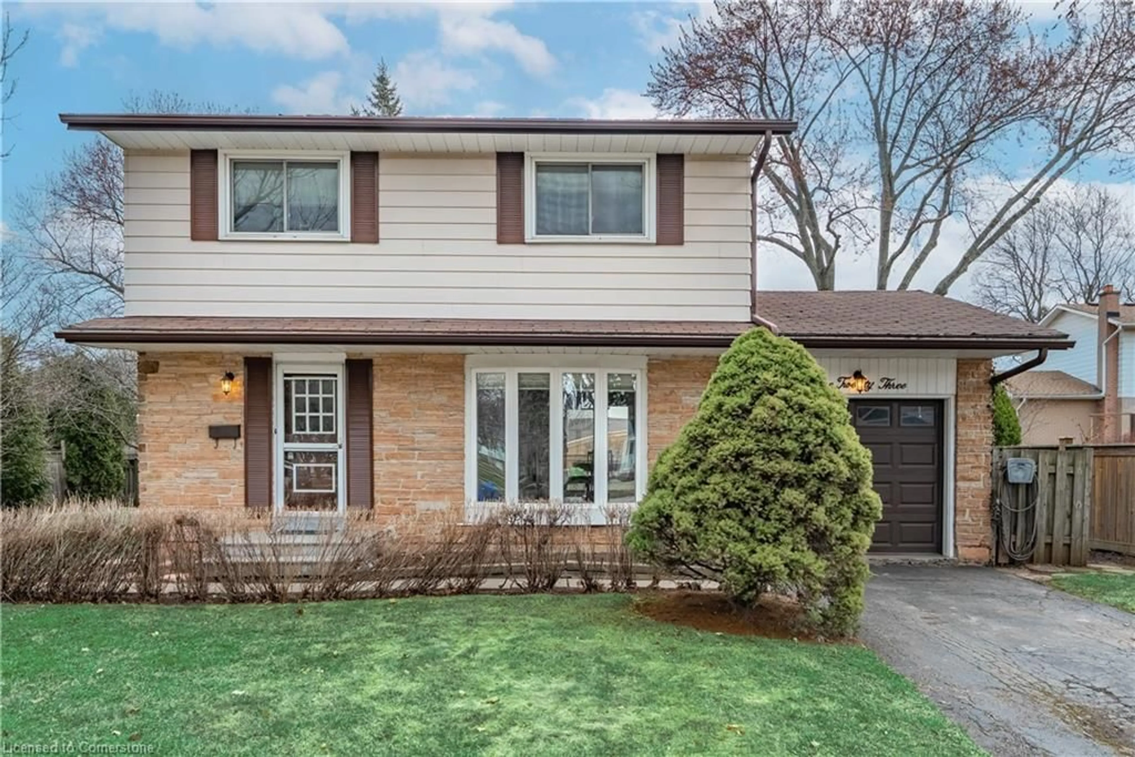 Home with brick exterior material, street for 123 Otter Cres, Oakville Ontario L6H 1E7