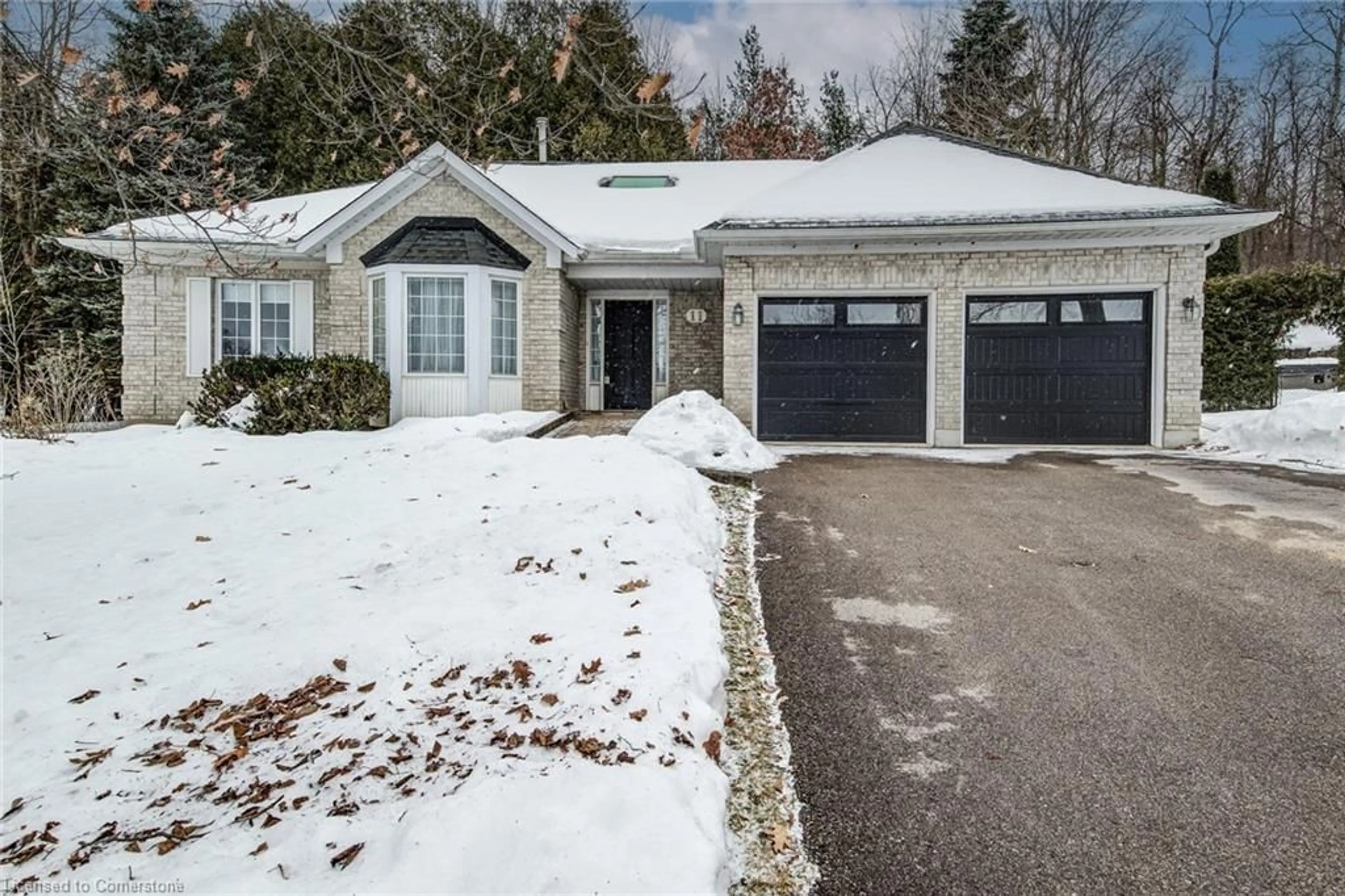 Home with brick exterior material, street for 11 Tree Ridge Crt, Cambridge Ontario N1S 4Y4