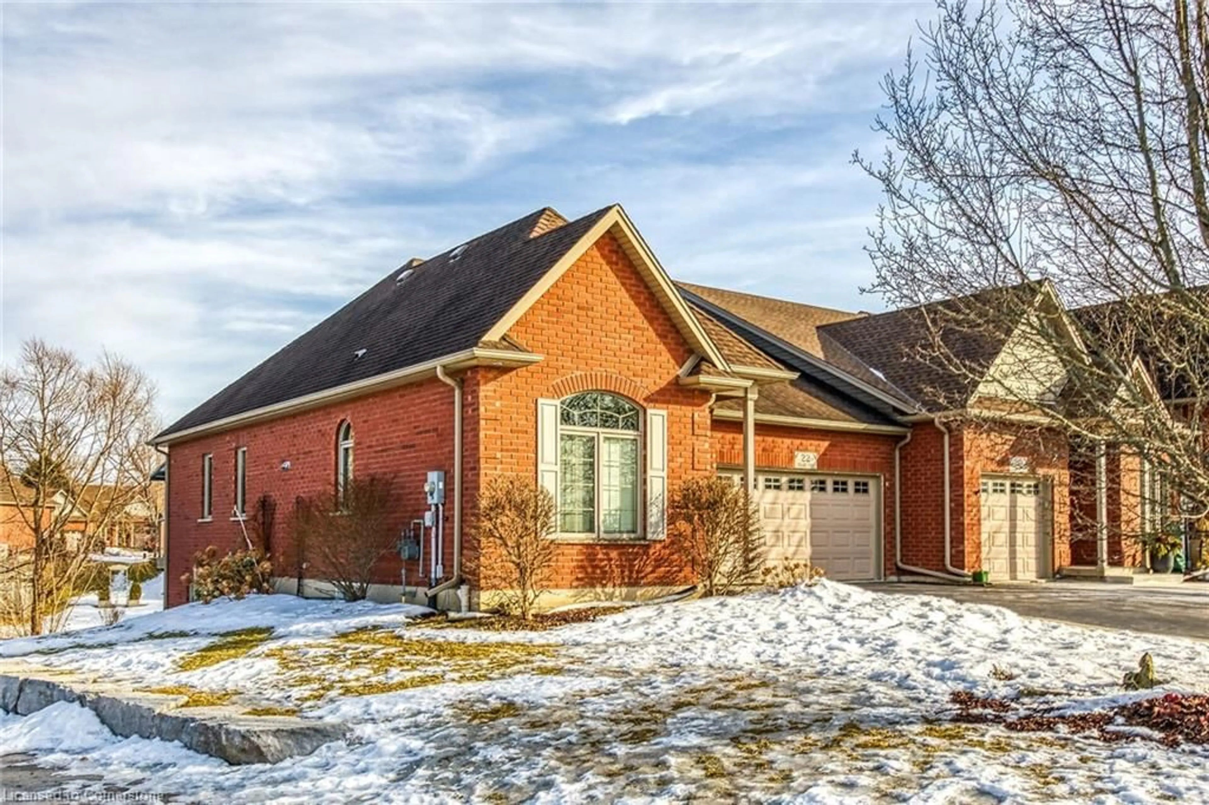 Home with brick exterior material, street for 22 Isaac Crt, Caledonia Ontario N3W 0A7