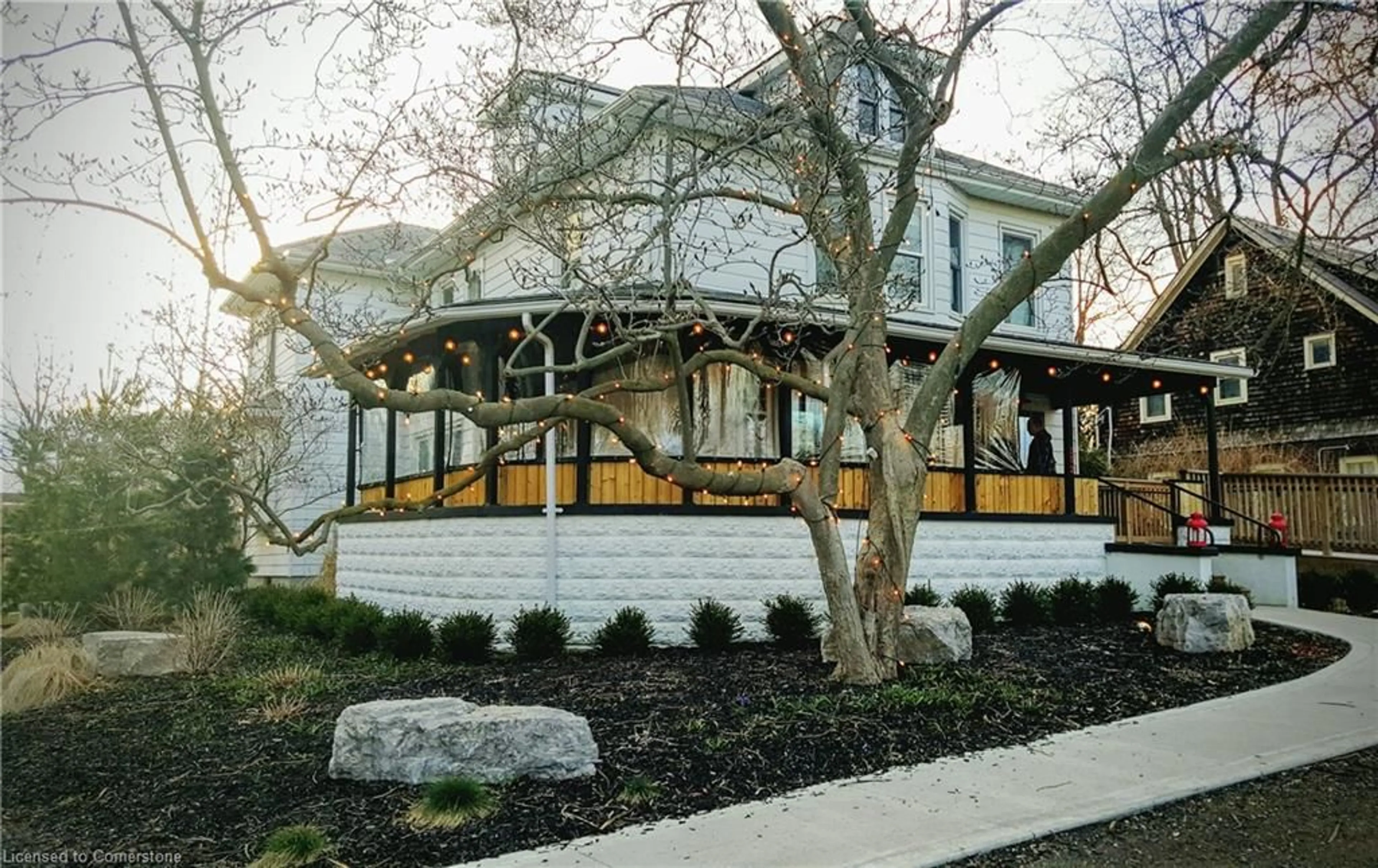 Unknown for 352 Norfolk St, Simcoe Ontario N3Y 2W9