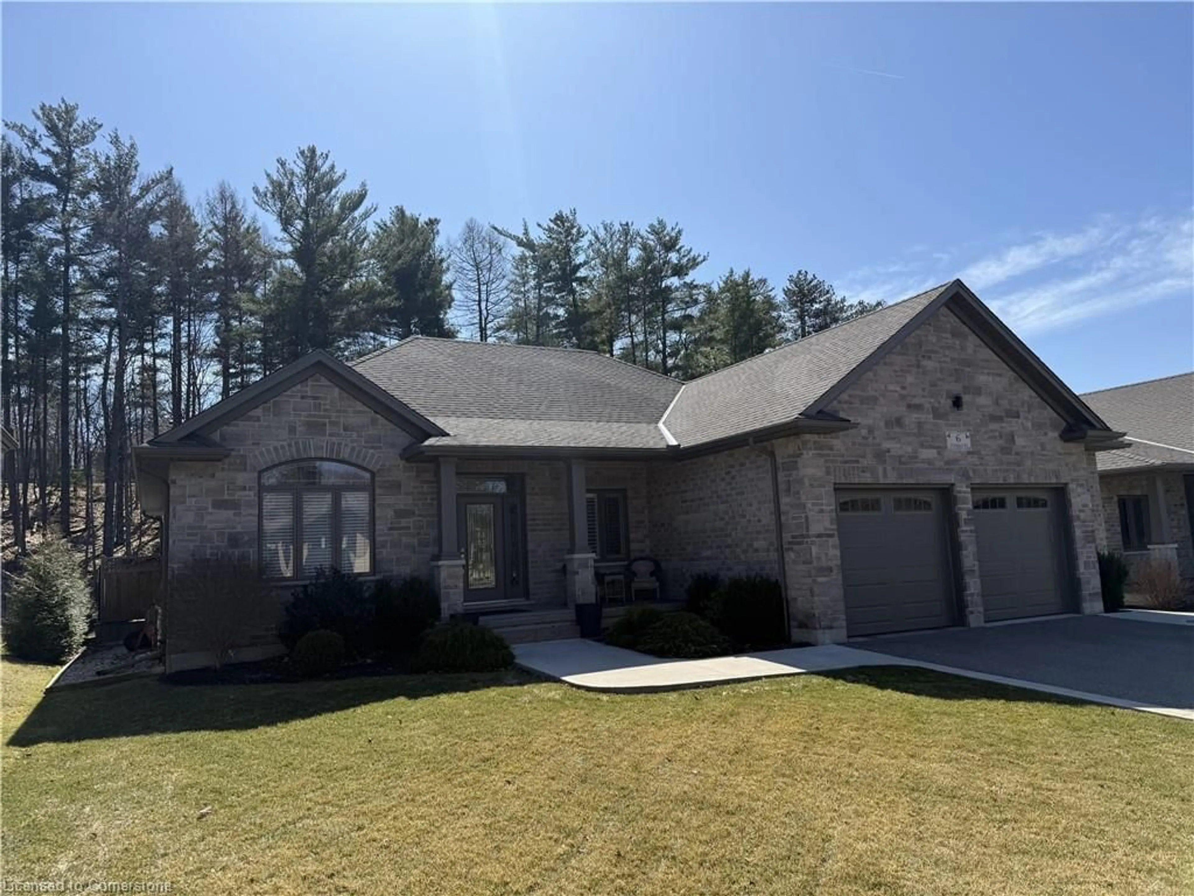 Home with brick exterior material, street for 6 Lynndale Rd, Simcoe Ontario N3Y 1V9