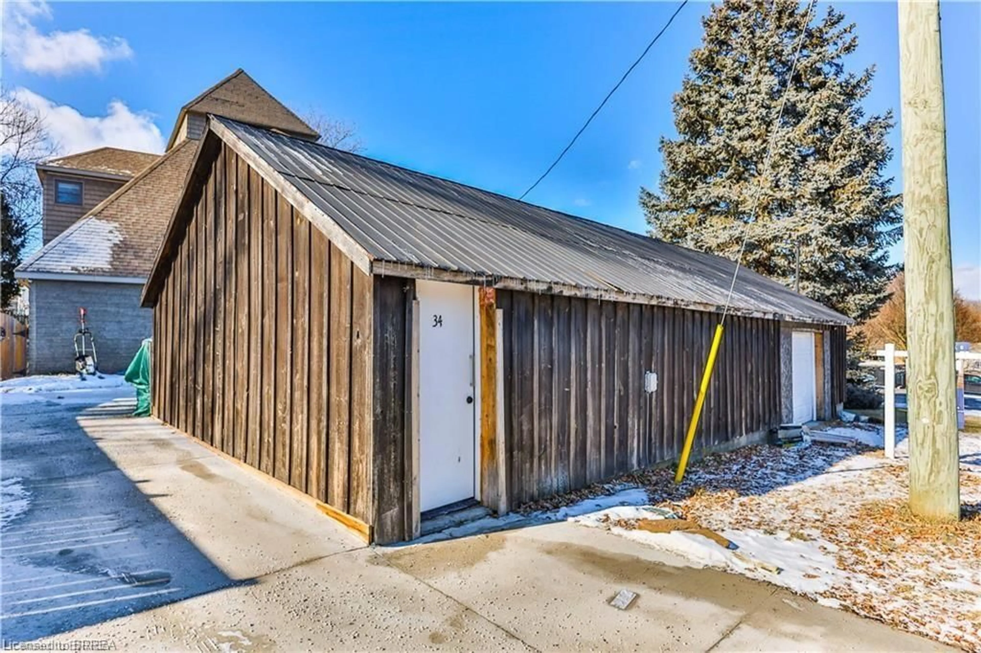 Shed for 34 Slaght St, Waterford Ontario N0E 1Y0