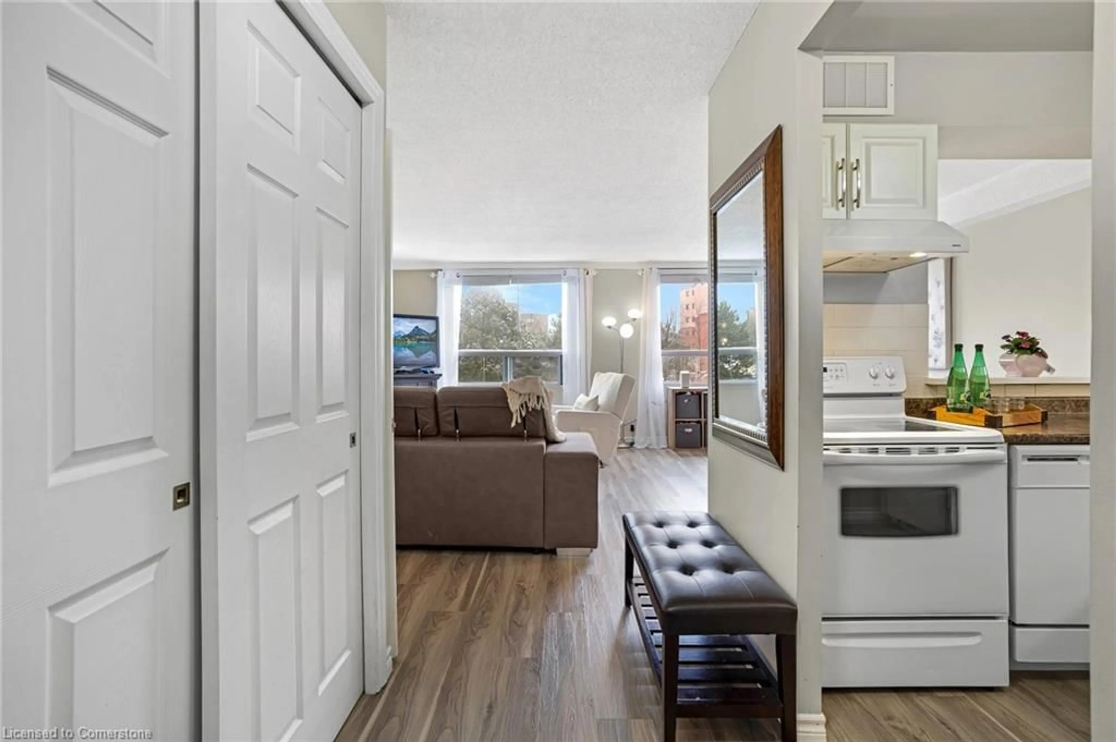 Indoor entryway for 18 Holborn Crt #202, Kitchener Ontario N2A 4A1