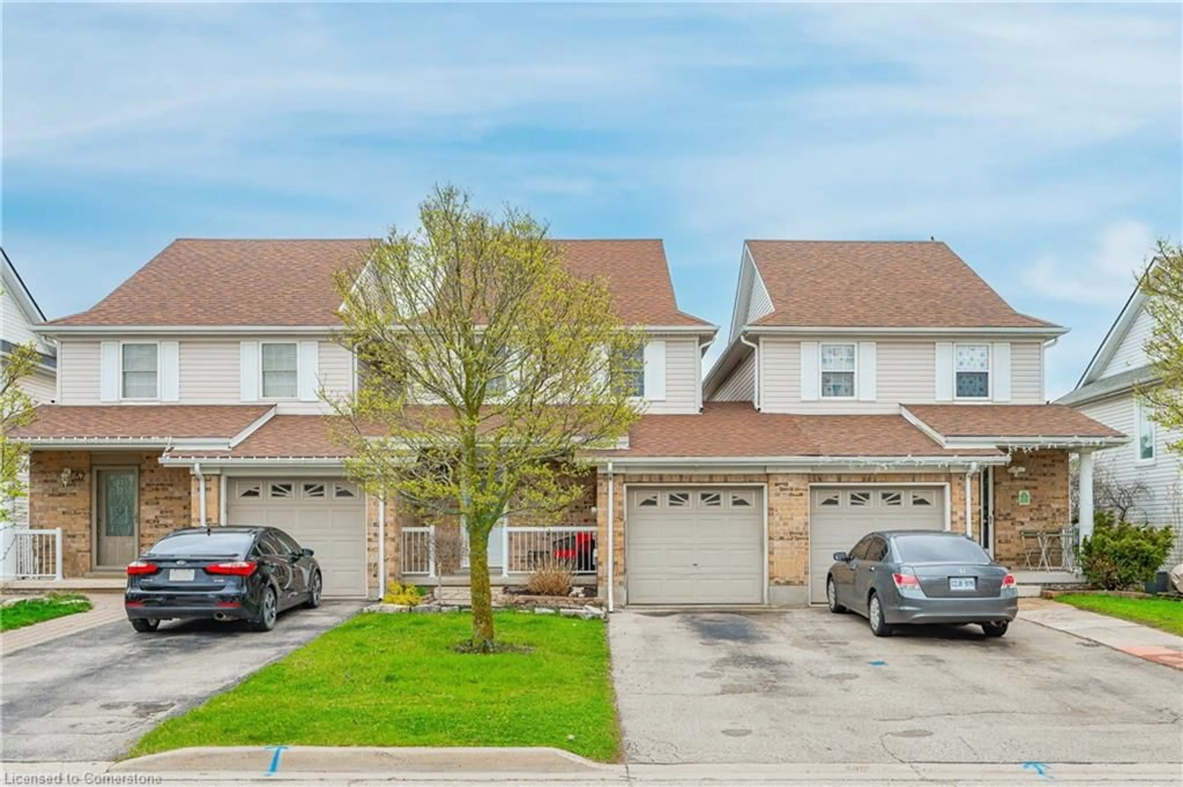 A pic from outside/outdoor area/front of a property/back of a property/a pic from drone, street for 59 Calvin Crt, Cambridge Ontario N3C 4J4