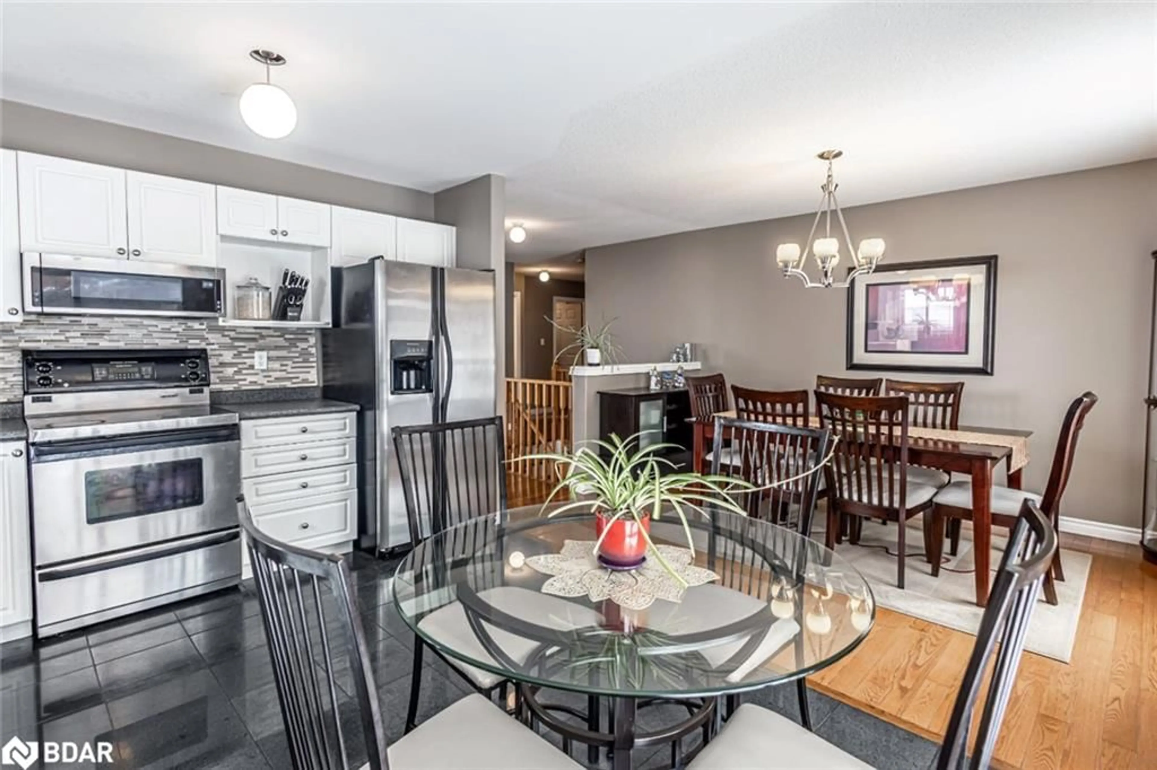 Open concept kitchen, unknown for 115 Lion's Gate Blvd, Barrie Ontario L4M 7E5