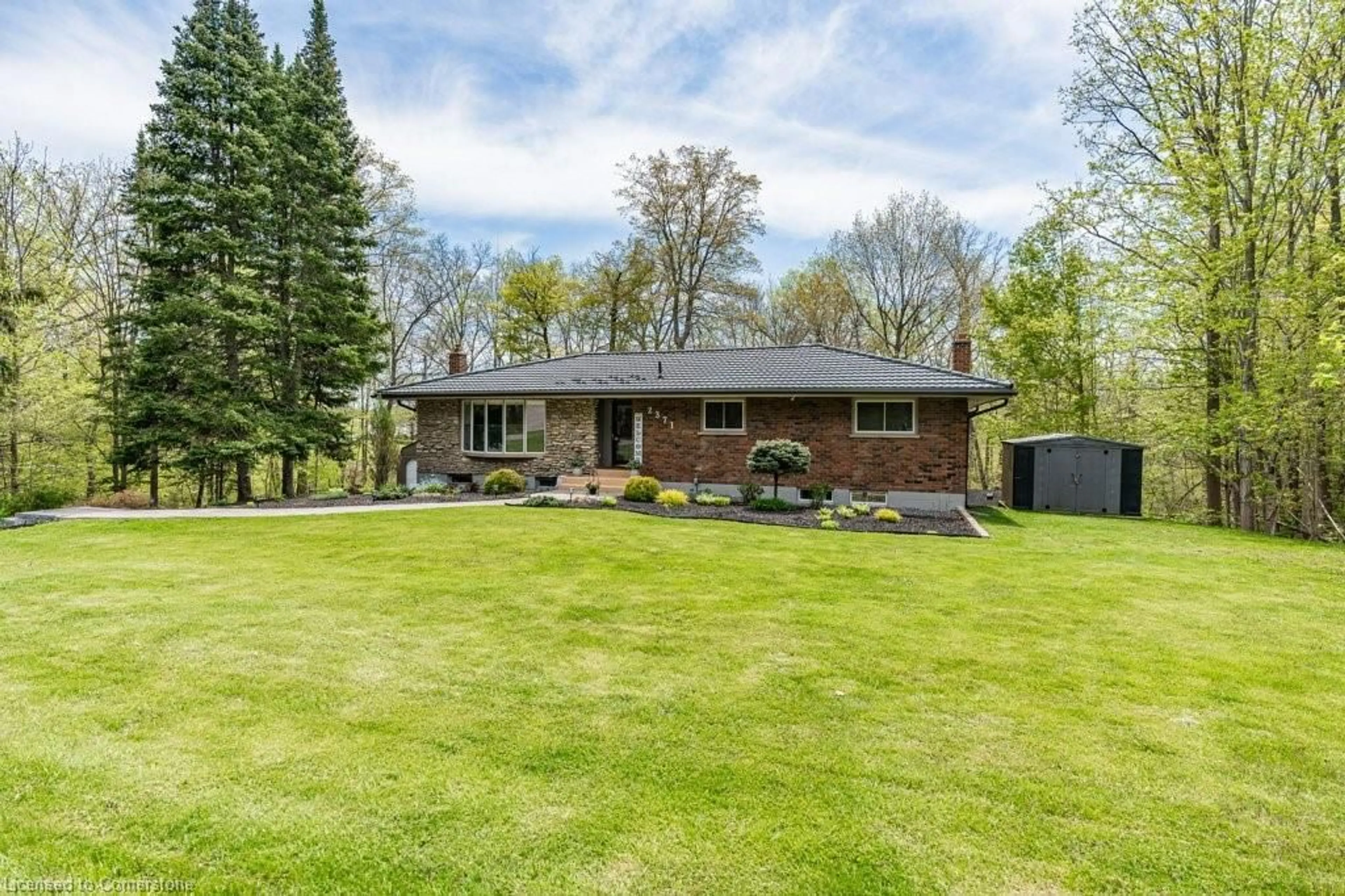 A pic from outside/outdoor area/front of a property/back of a property/a pic from drone, street for 2371 Kirk Rd, Binbrook Ontario L0R 1C0