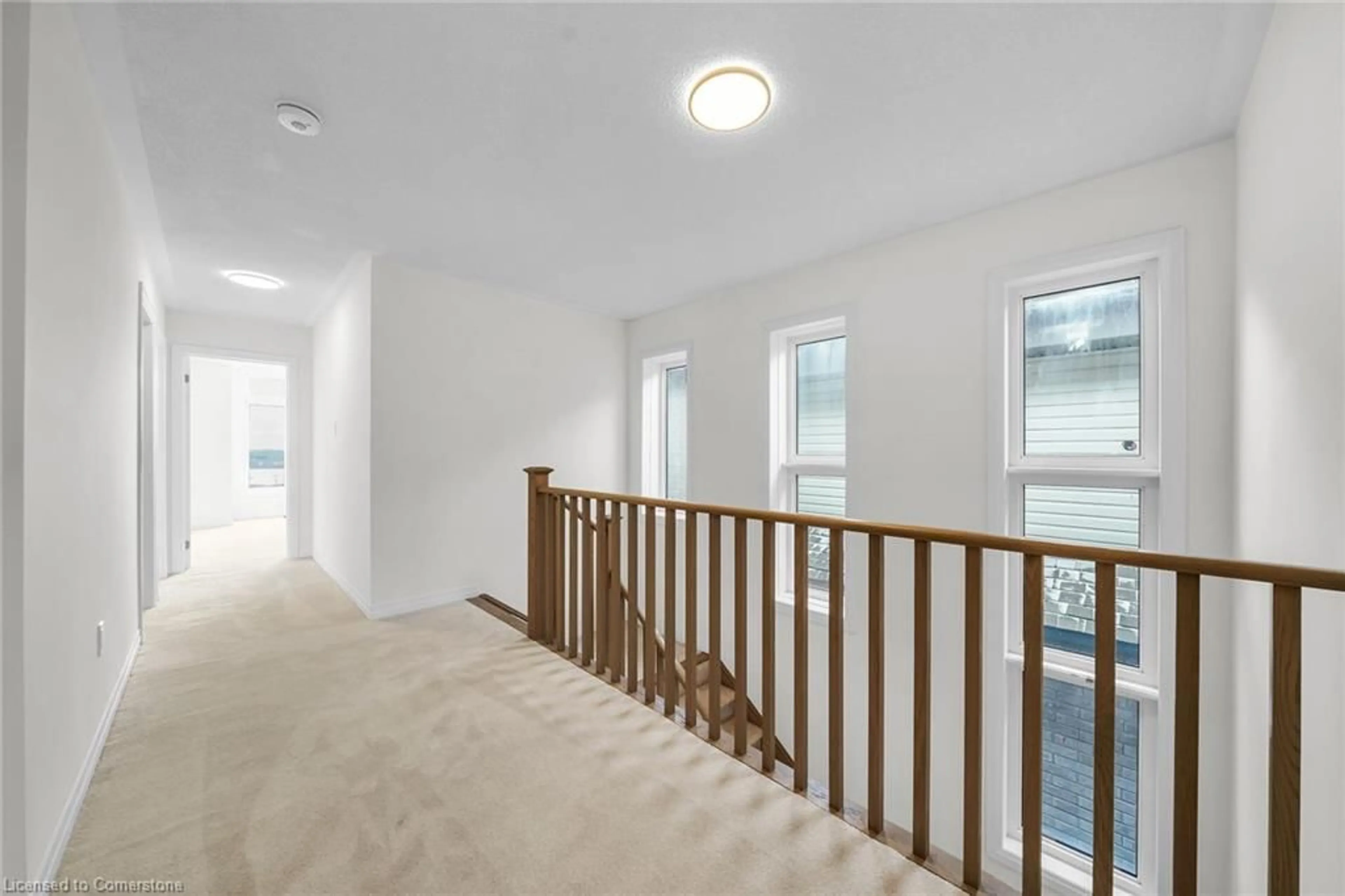 Indoor foyer for 55 Teskey Cres, Hamilton Ontario L0R 1C0