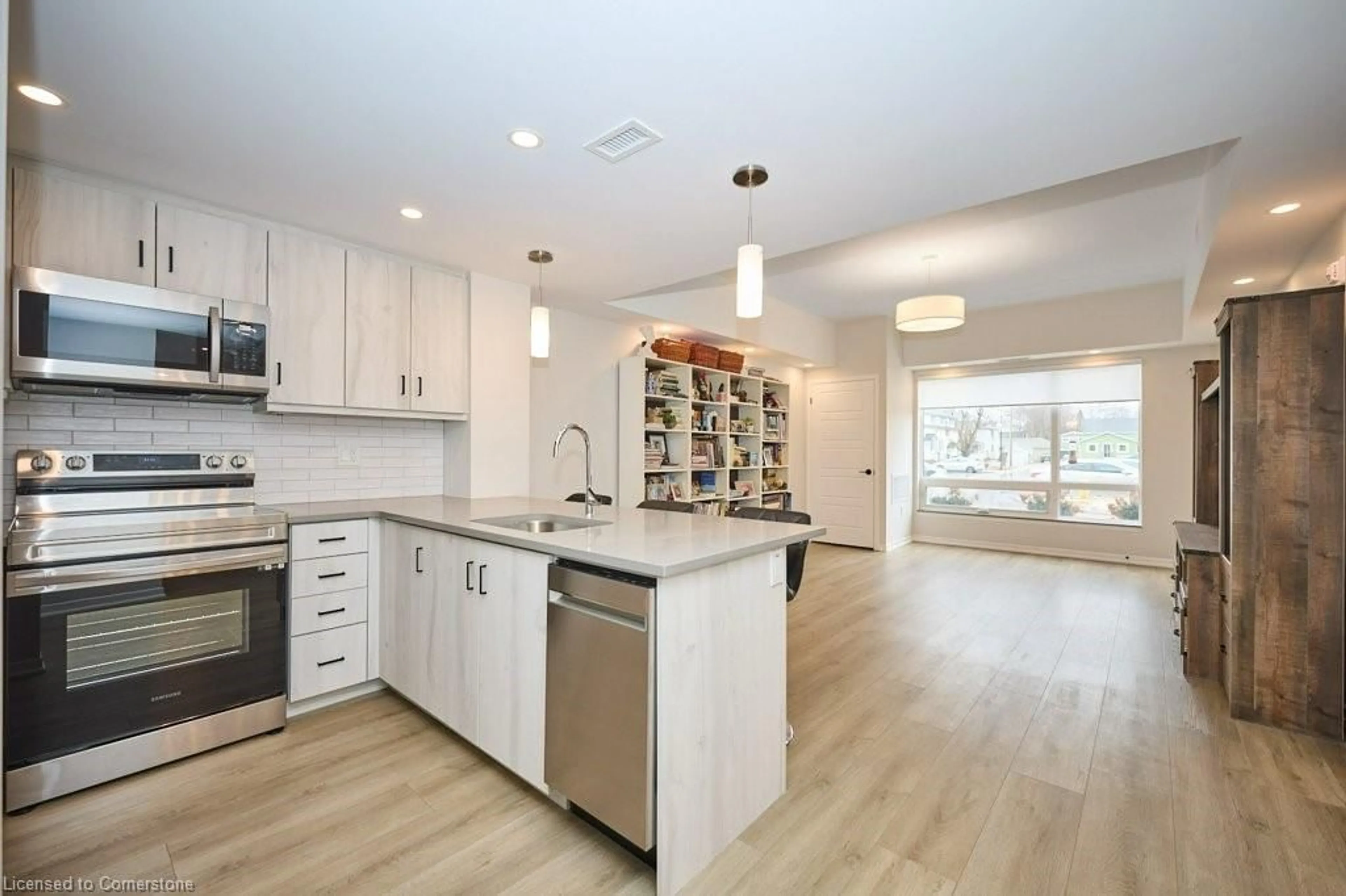 Open concept kitchen, unknown for 3998 Victoria Ave #103, Vineland Ontario L0R 2C0