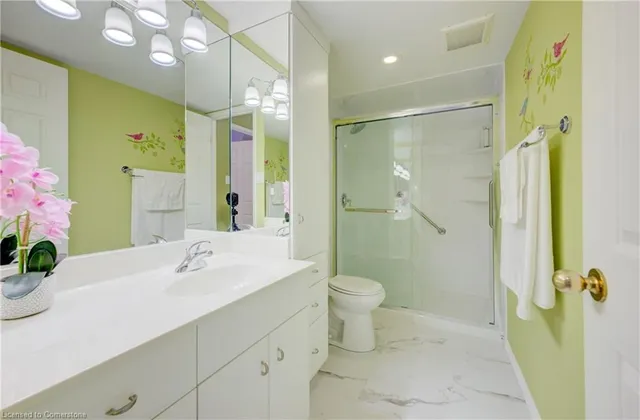 Additional property image - 1414 King St Unit 307