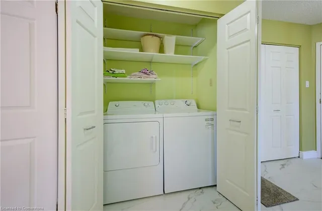 Additional property image - 1414 King St Unit 307