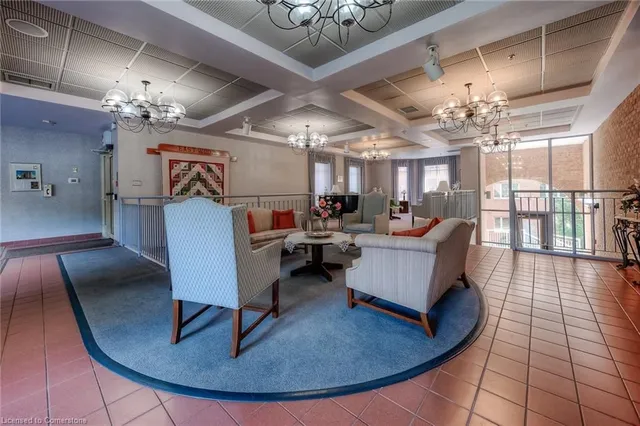 Additional property image - 1414 King St Unit 307