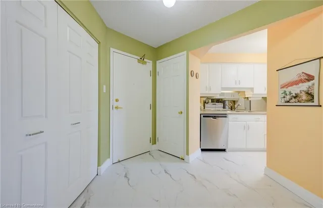 Additional property image - 1414 King St Unit 307