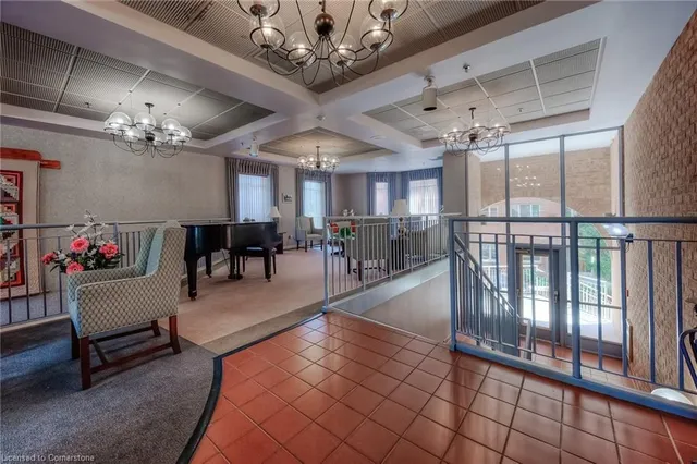 Additional property image - 1414 King St Unit 307