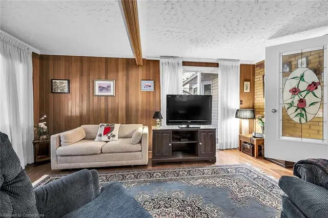 Additional property image - 50 Tweedsmuir Ave