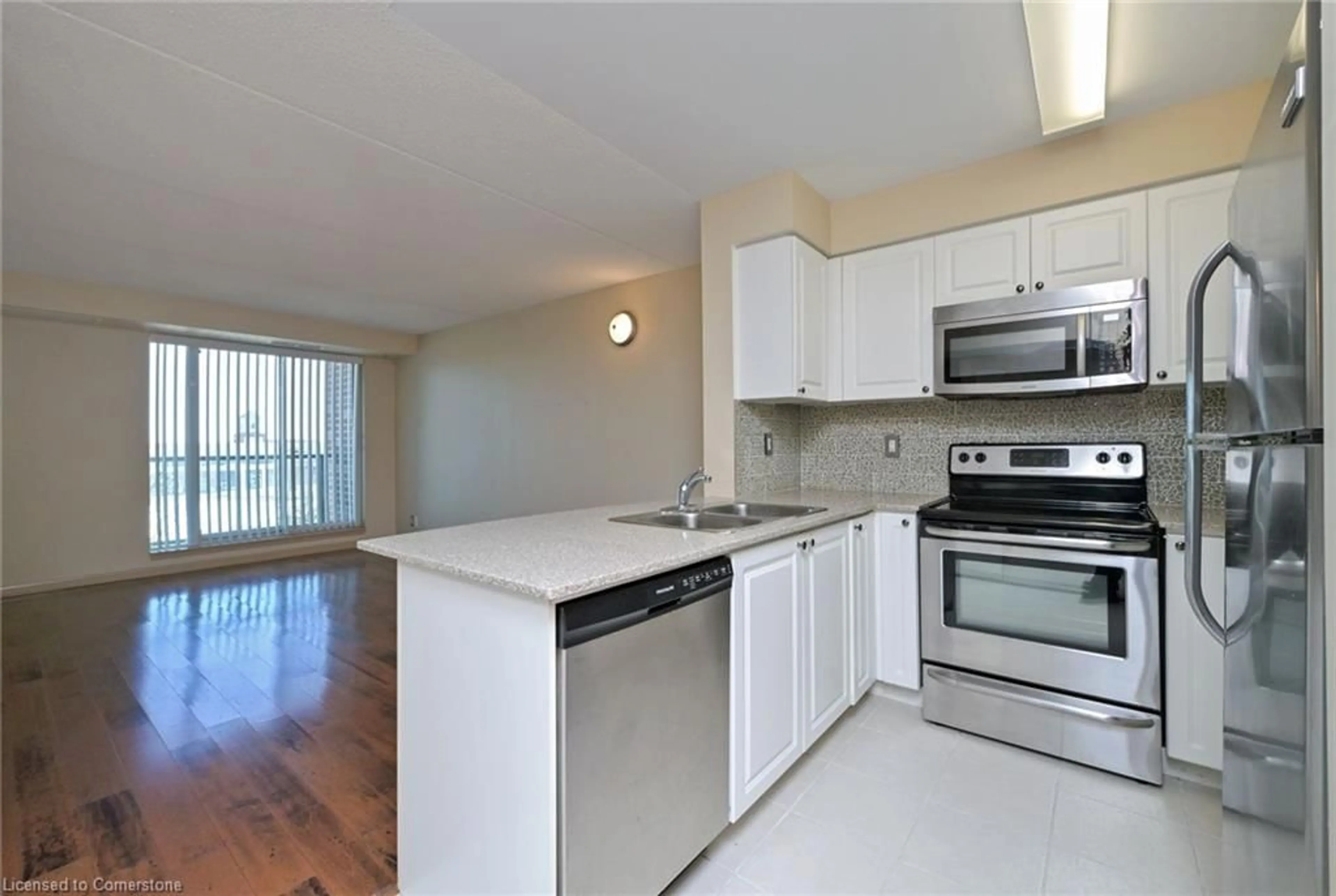 Standard kitchen, unknown for 65 Via Rosedale #311, Peel Ontario L6R 3N8