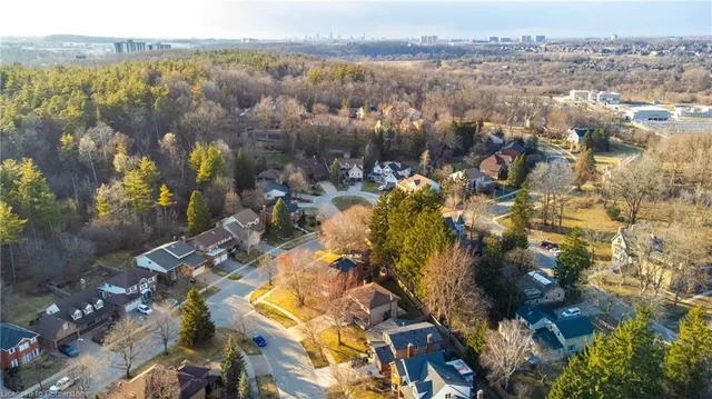 Additional property image - 8 Mill View St