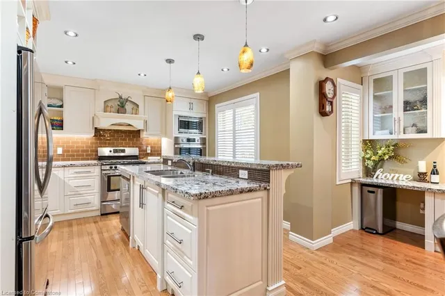 Additional property image - 8 Mill View St