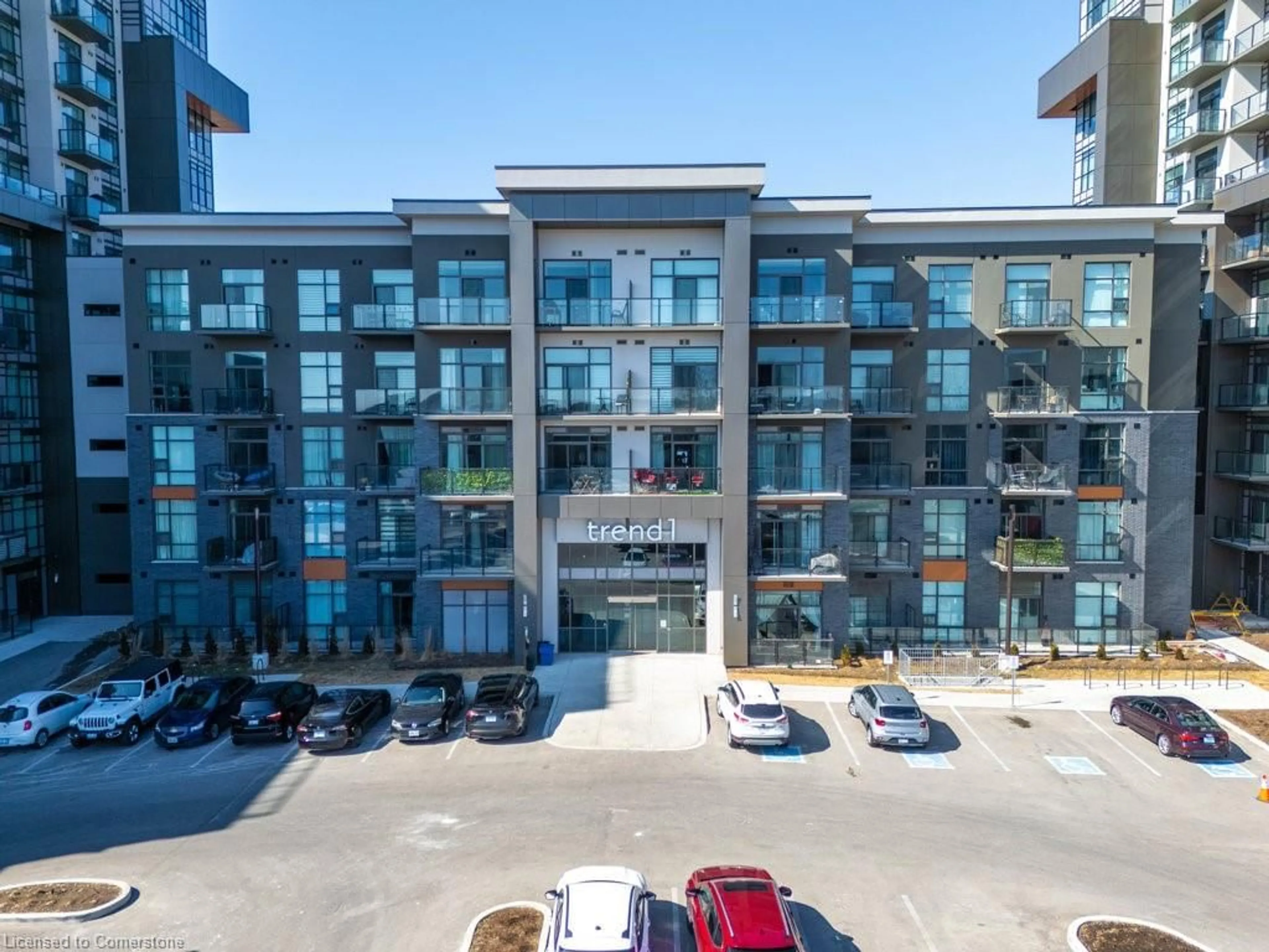A pic from outside/outdoor area/front of a property/back of a property/a pic from drone, unknown for 450 Dundas St #1002, Waterdown Ontario L8B 1Z2