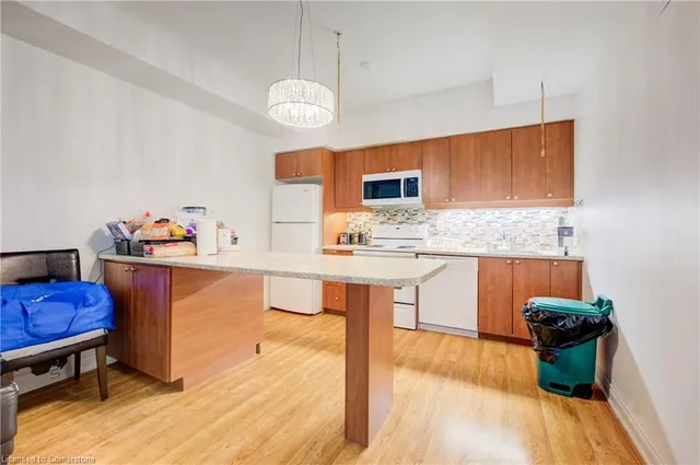 Additional property image - 5 Richgrove Dr Unit 114