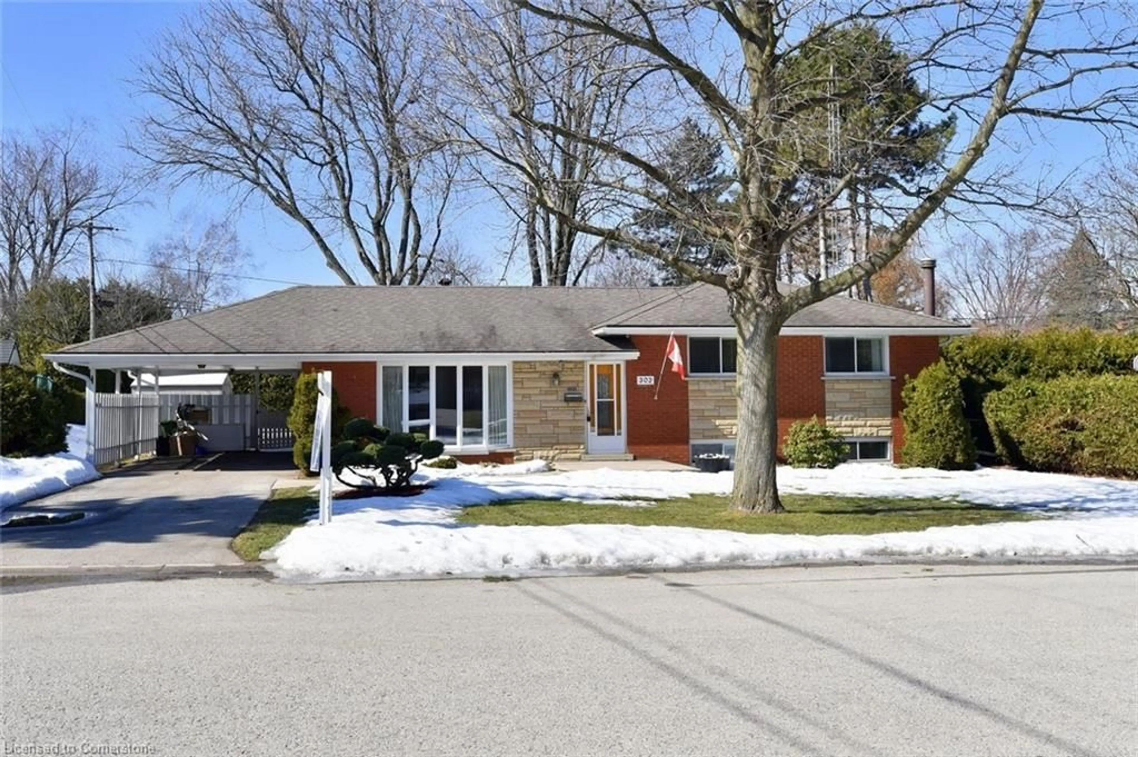 Home with brick exterior material, street for 302 Alma Lane, Ancaster Ontario L9G 2T5