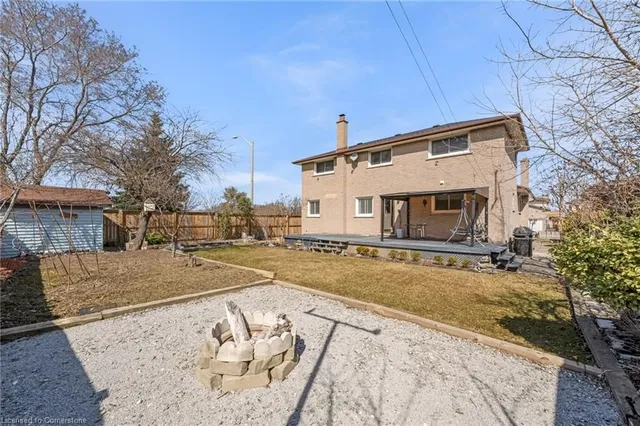 Additional property image - 3 Pavarotti Crt