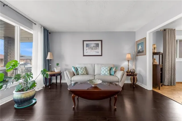 Additional property image - 3 Pavarotti Crt