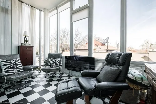 Additional property image - 50 Murray St Unit 201