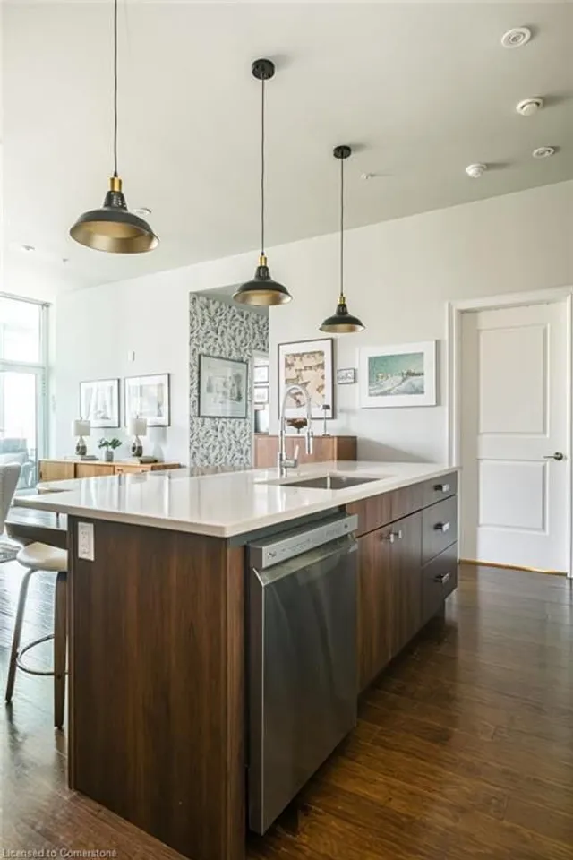 Additional property image - 50 Murray St Unit 201