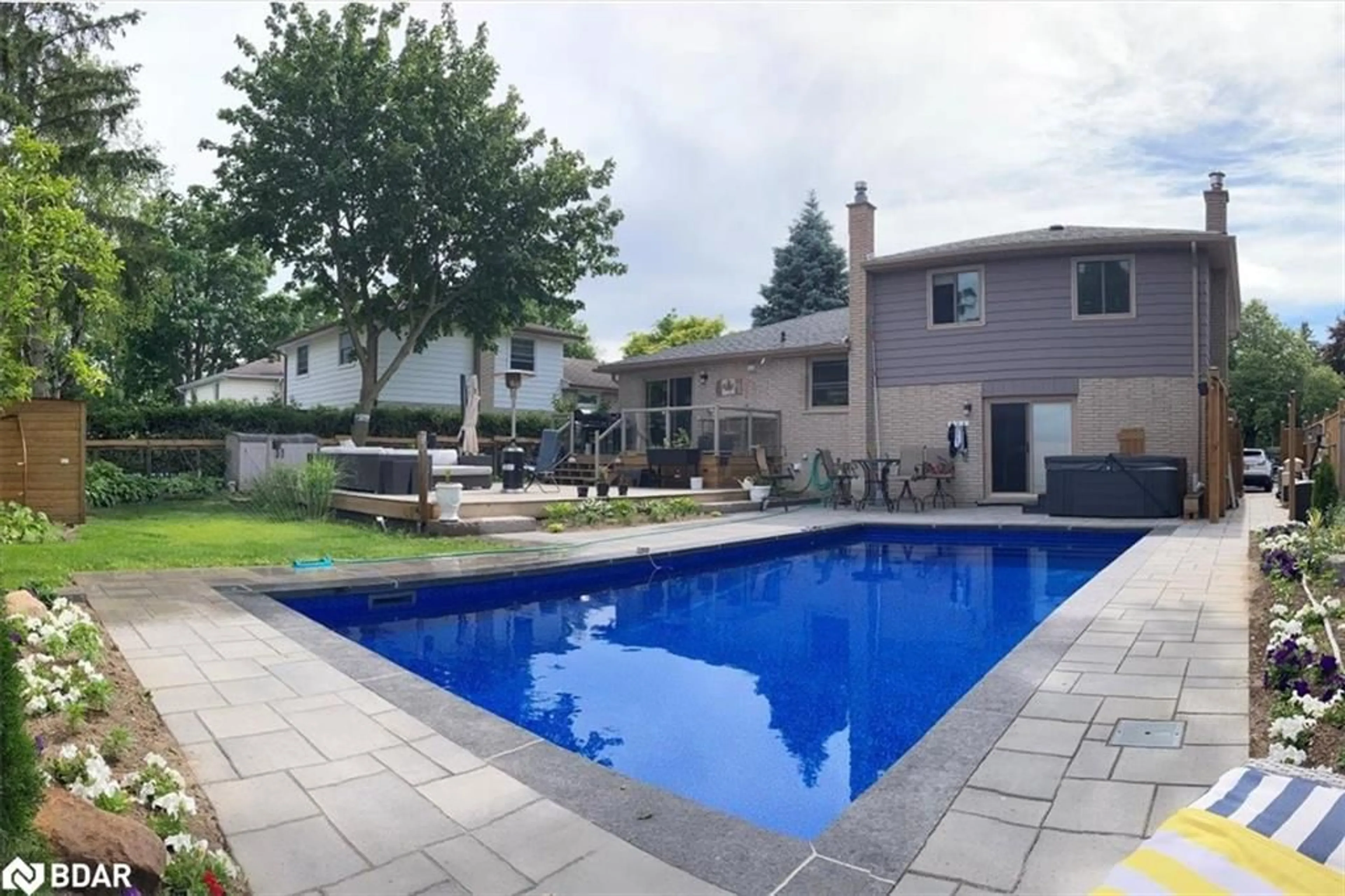 Pool for 37 Peacock Lane, Barrie Ontario L4N 3R7