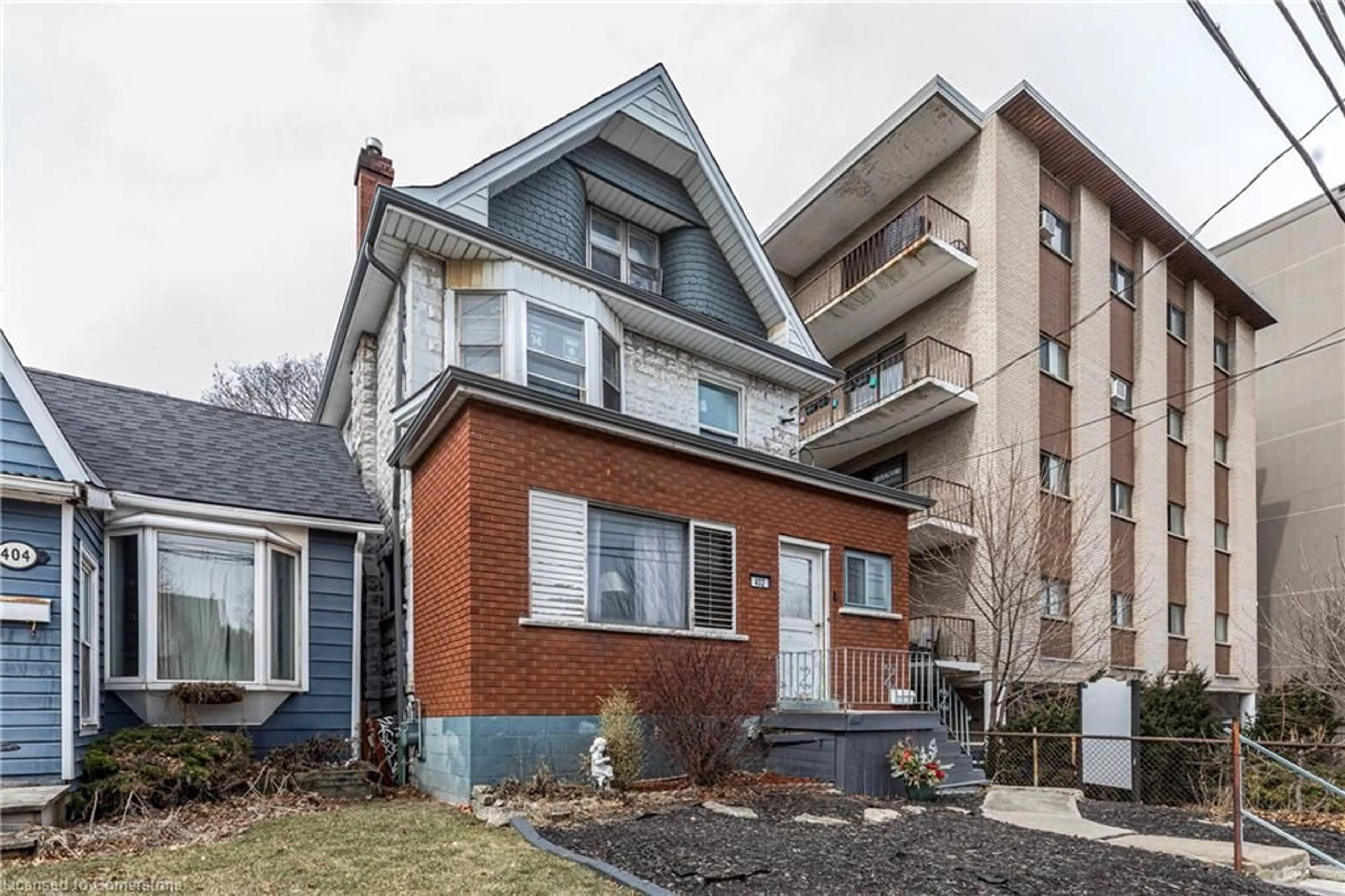 Home with brick exterior material, street for 402 Dundurn St, Hamilton Ontario L8P 4L7