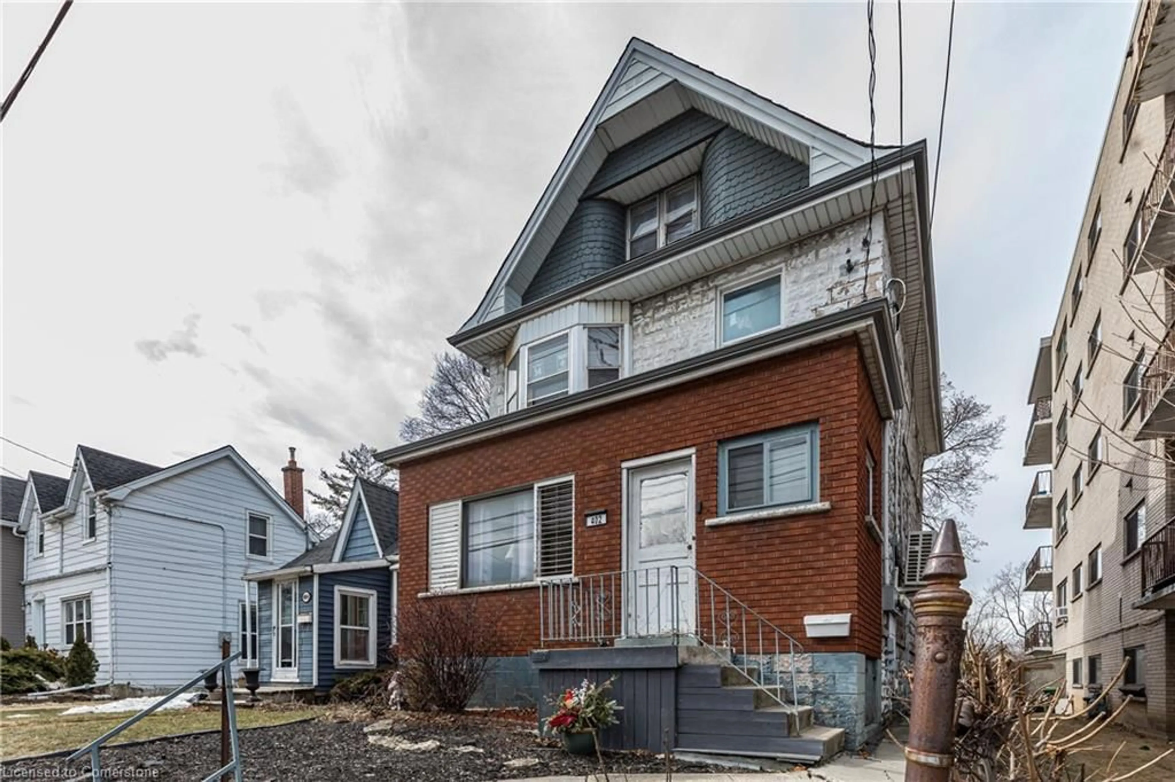 Home with brick exterior material, street for 402 Dundurn St, Hamilton Ontario L8P 4L7