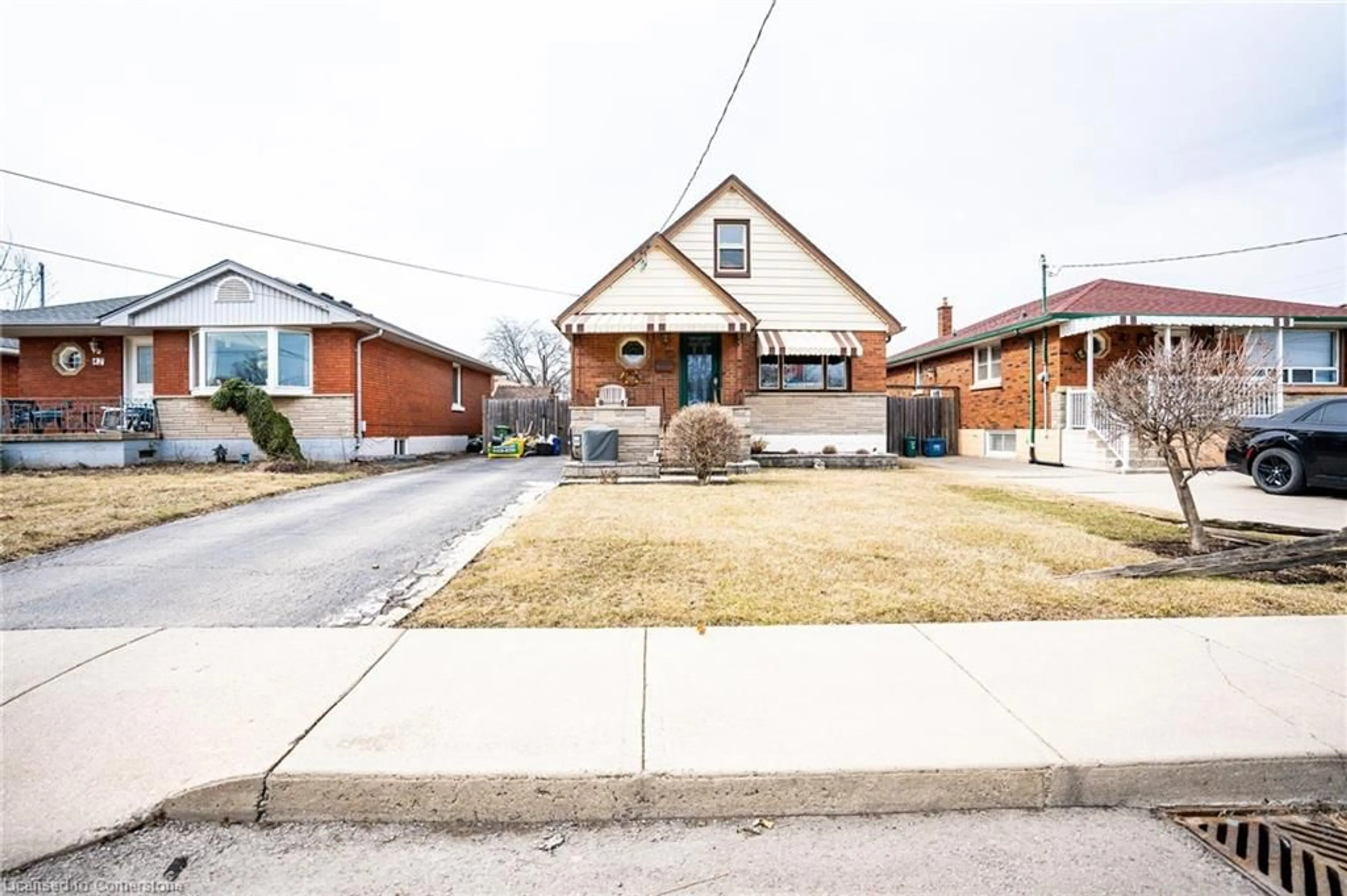 Home with brick exterior material, street for 21 Shynal Ave, Hamilton Ontario L8H 6J9