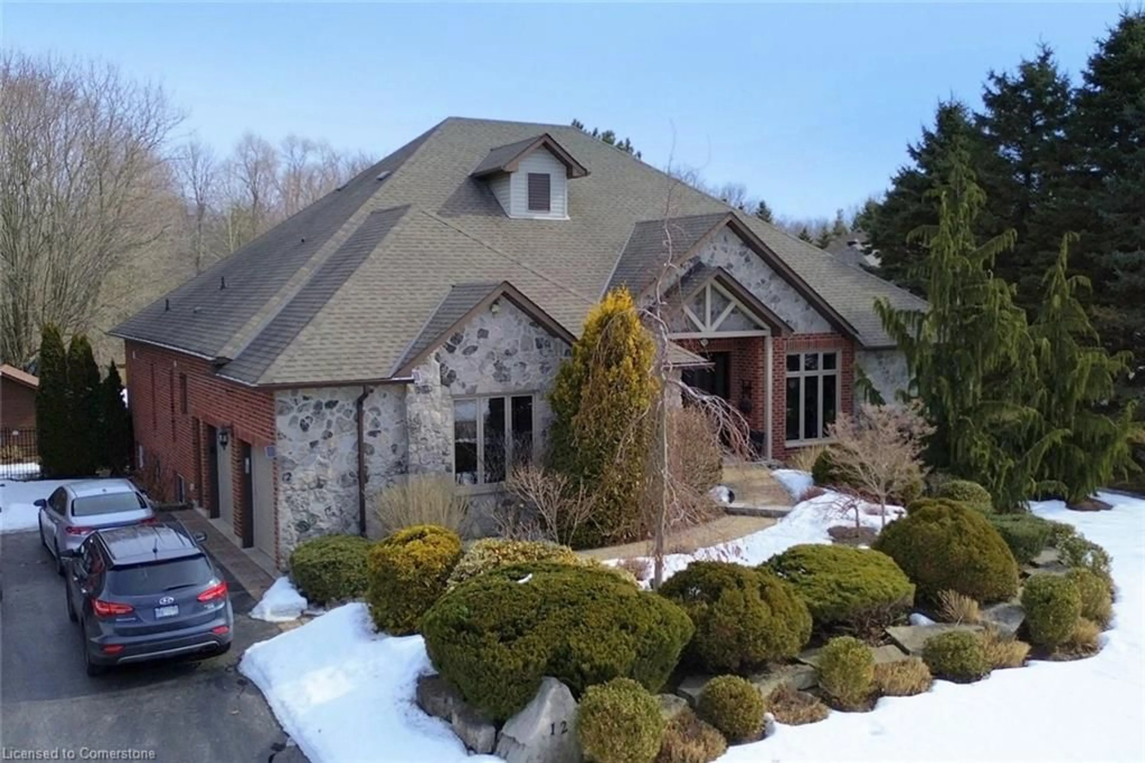 A pic from outside/outdoor area/front of a property/back of a property/a pic from drone, unknown for 12 Parkshore Pl, Flamborough Ontario L0R 1H1