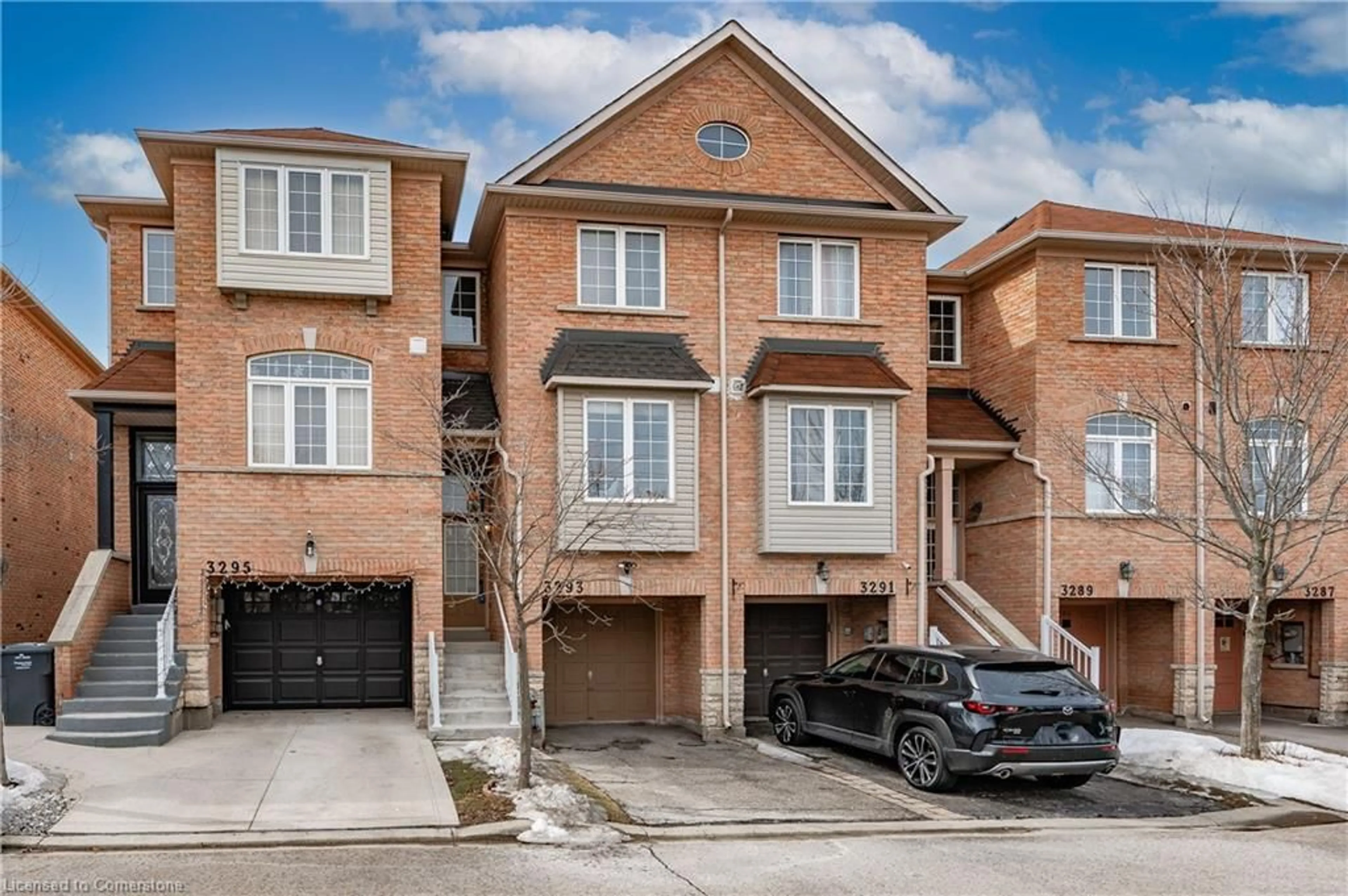 Home with brick exterior material, street for 3293 Redpath Cir, Mississauga Ontario L5N 8R3