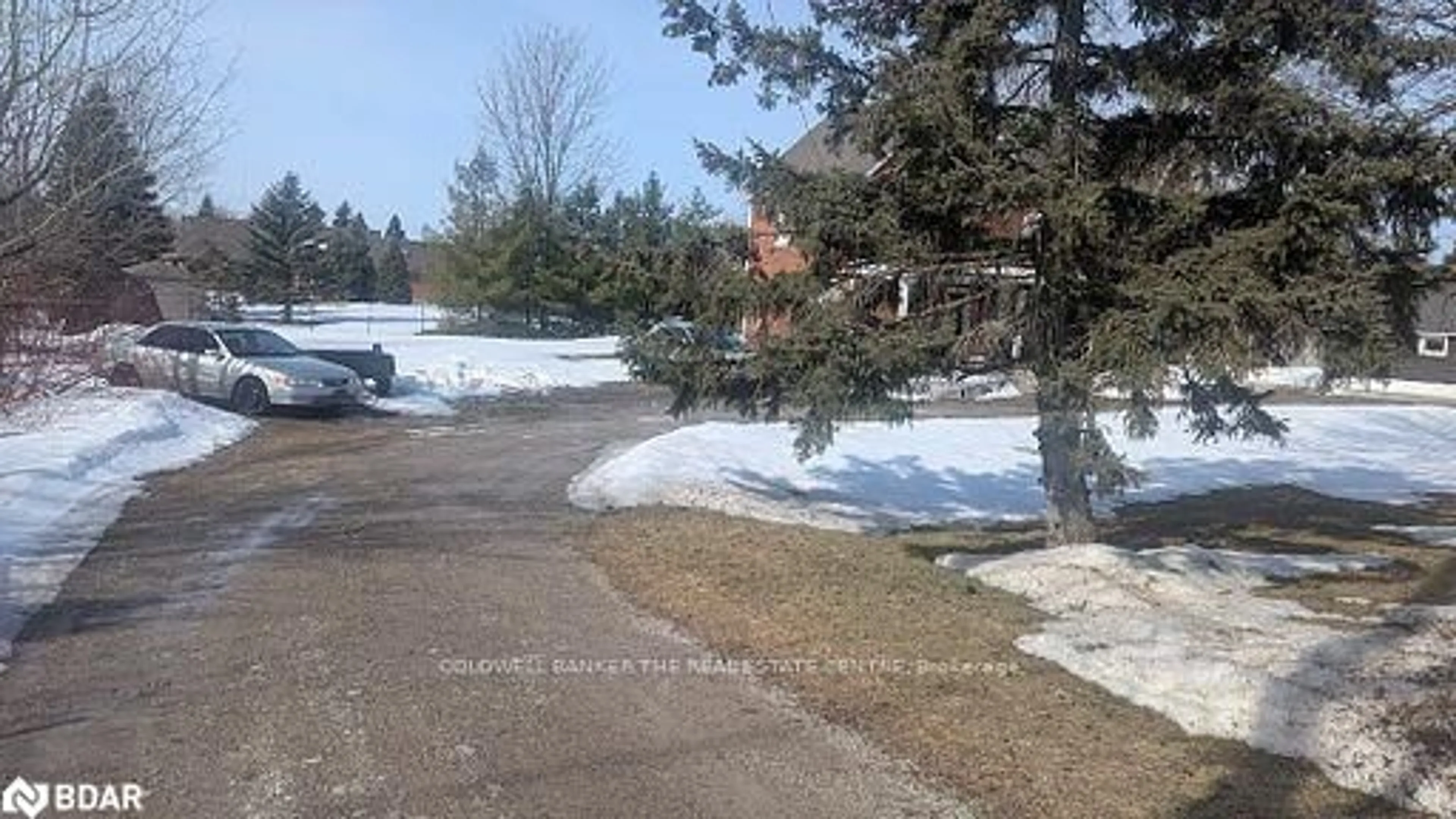Unknown for 285-287 Barrie St, Essa Ontario L0L 2N0