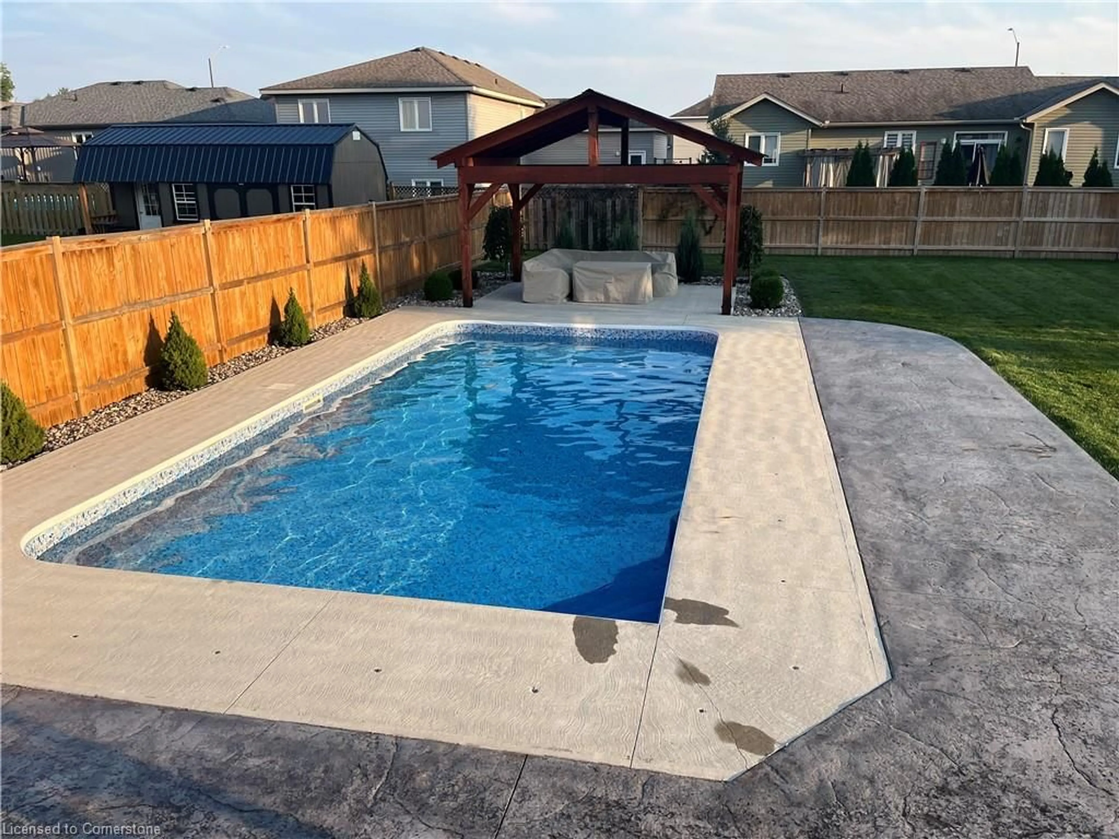 Pool for 16 Nick St, Petawawa Ontario K8H 0C2