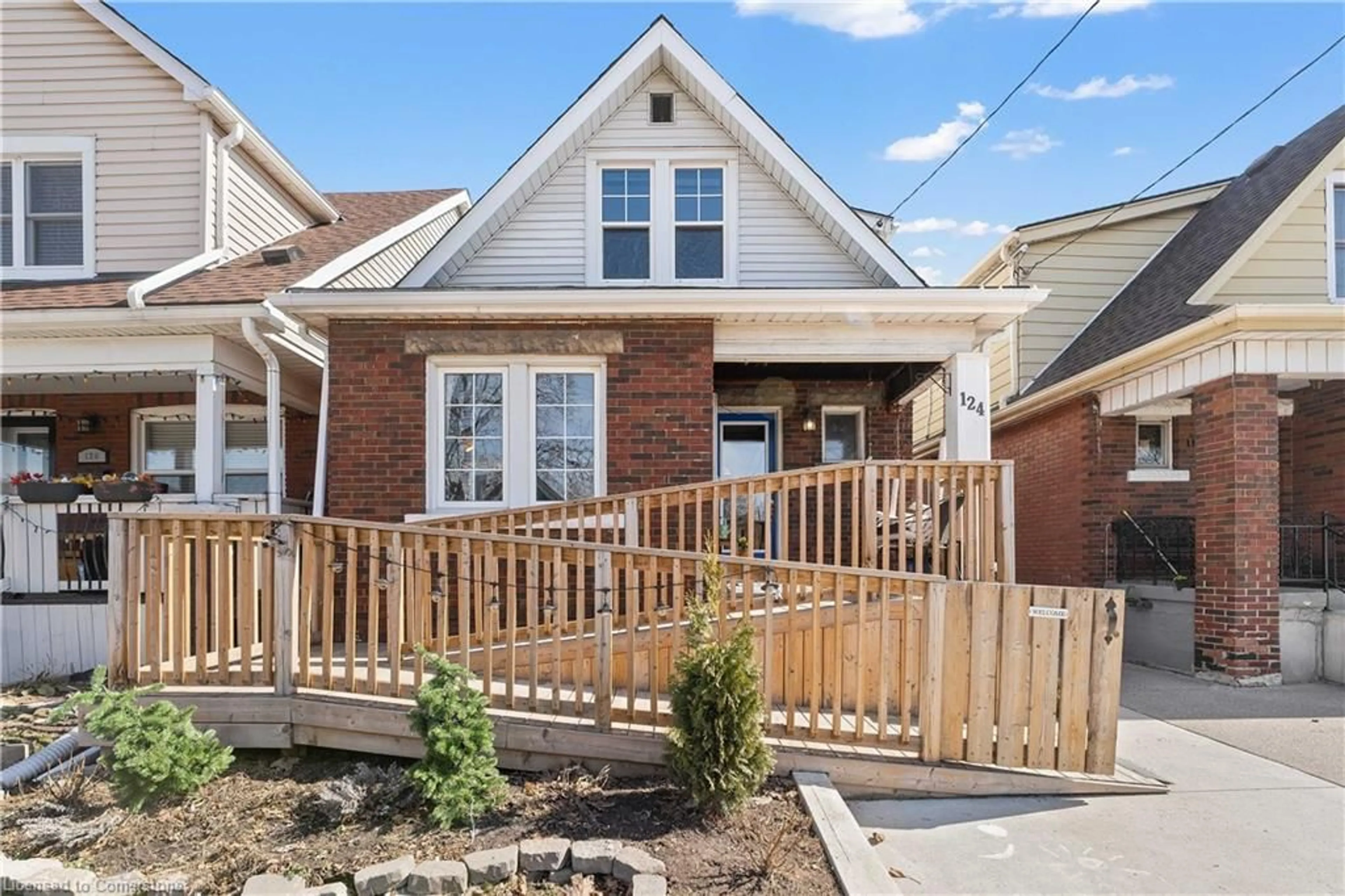 Home with brick exterior material, street for 124 Cameron Ave, Hamilton Ontario L8H 4Z3