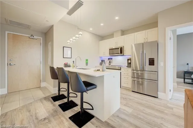 Additional property image - 60 Charles St Unit 604