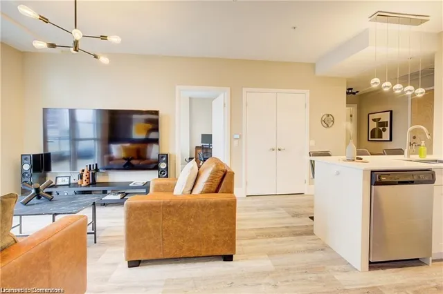 Additional property image - 60 Charles St Unit 604